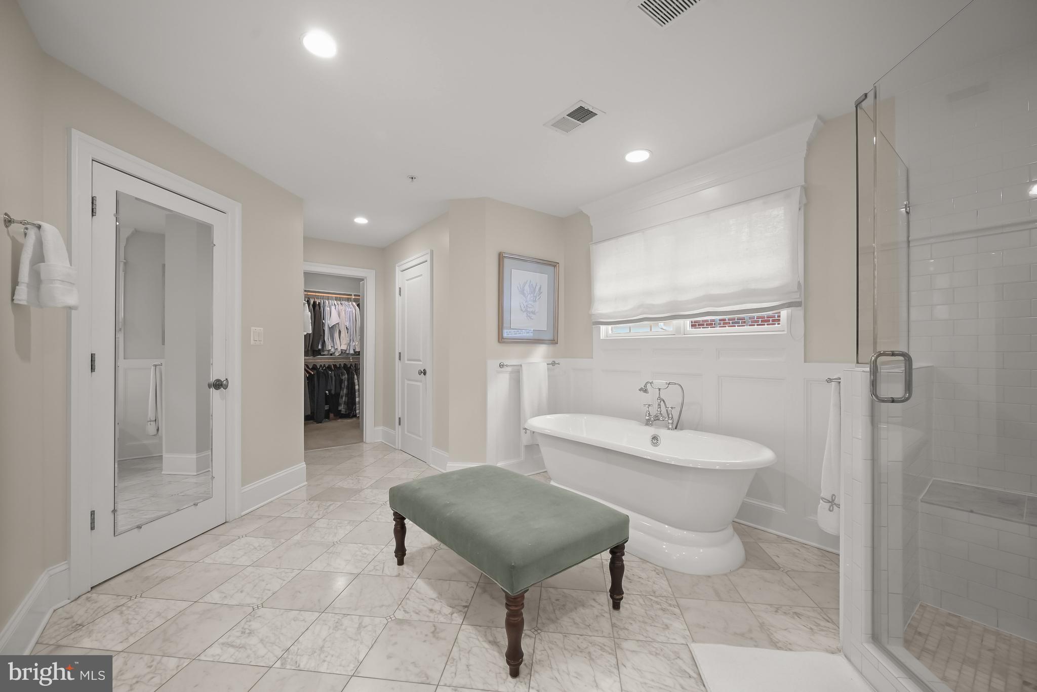 AYRLAWN - Residential