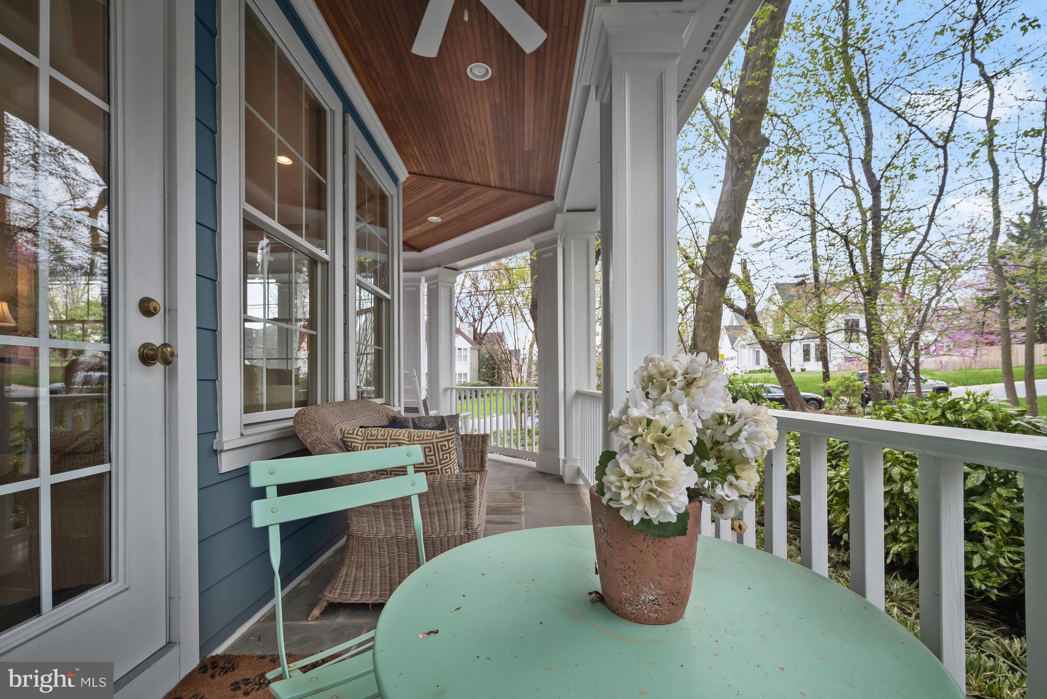 AYRLAWN - Residential