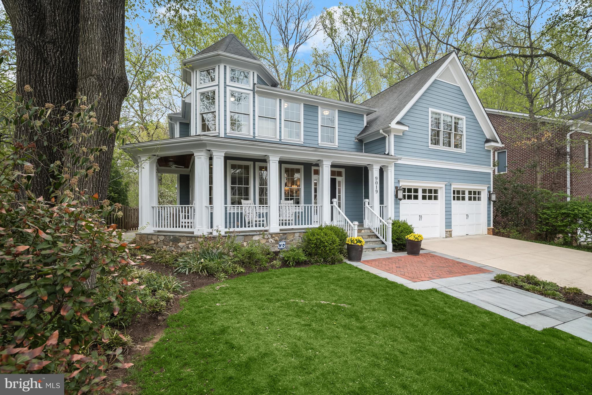 AYRLAWN - Residential