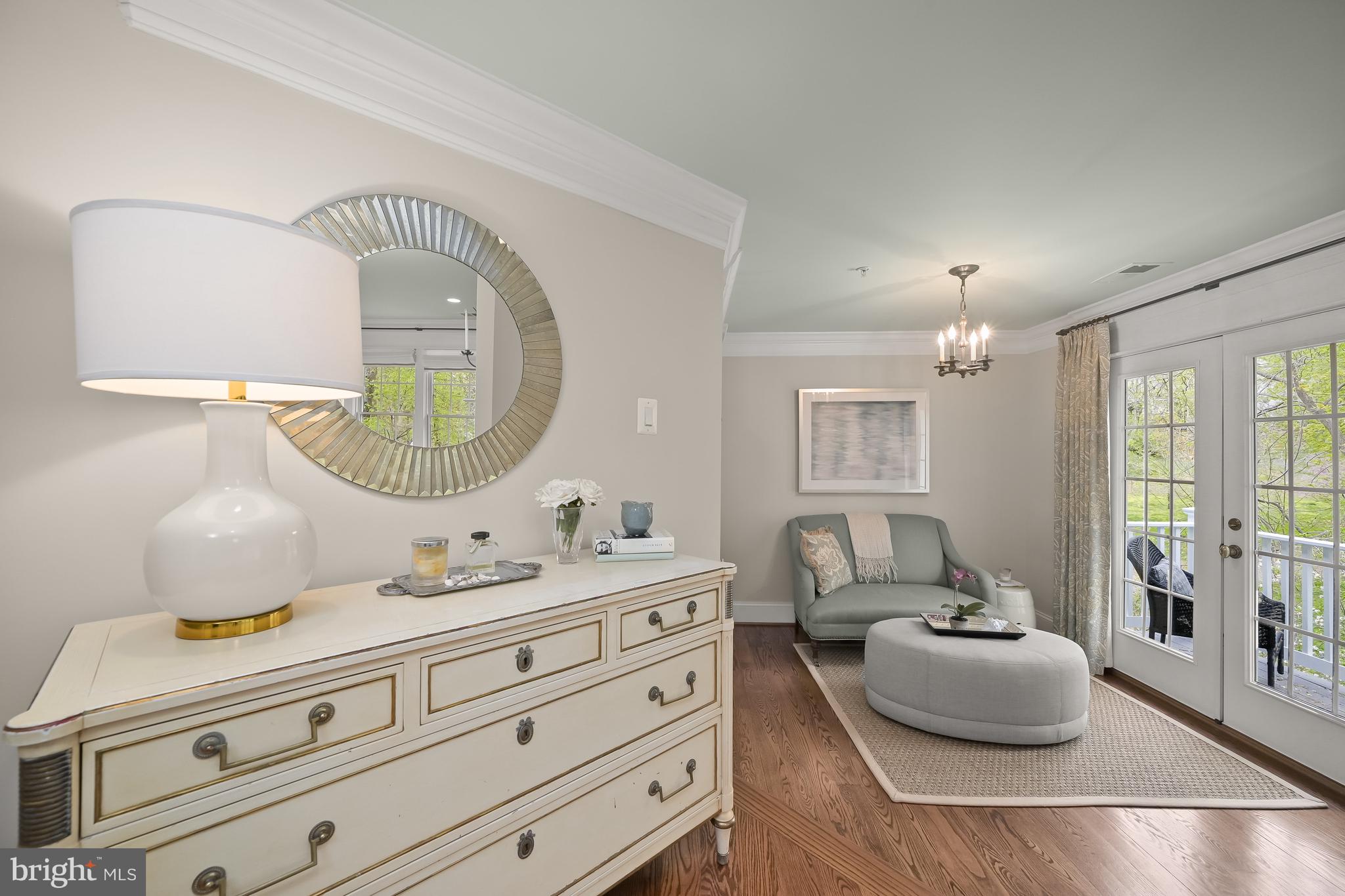 AYRLAWN - Residential