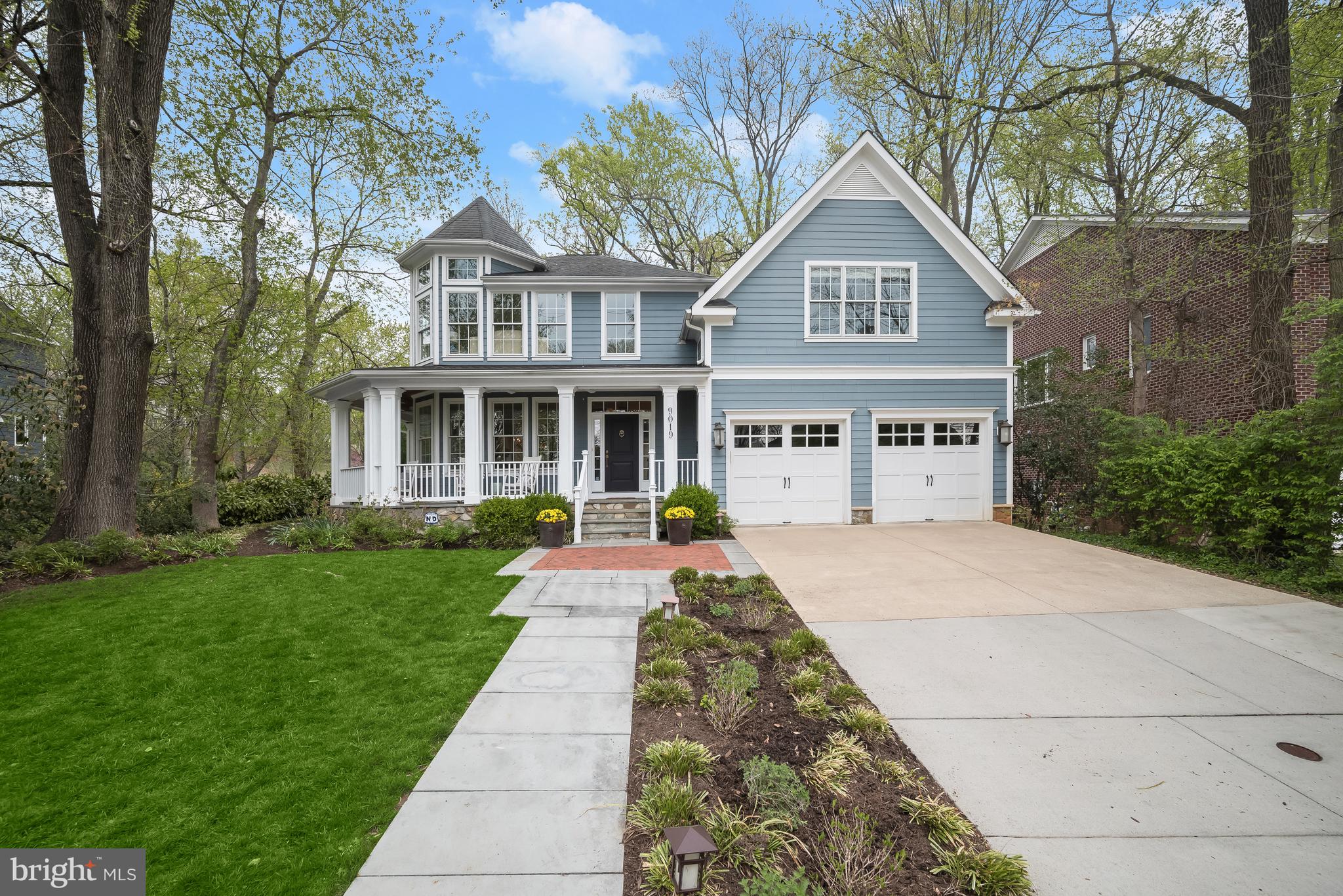 AYRLAWN - Residential