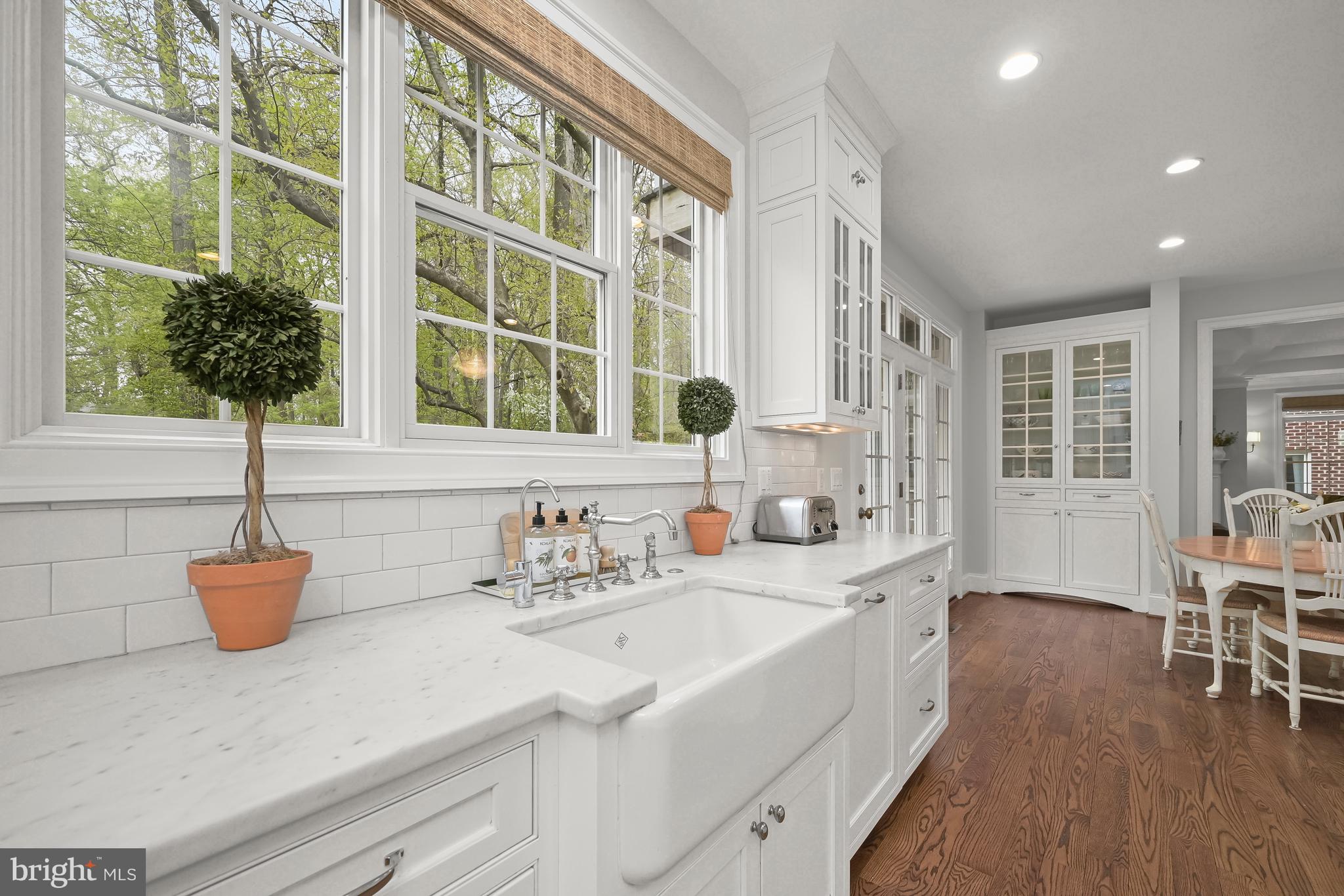 AYRLAWN - Residential