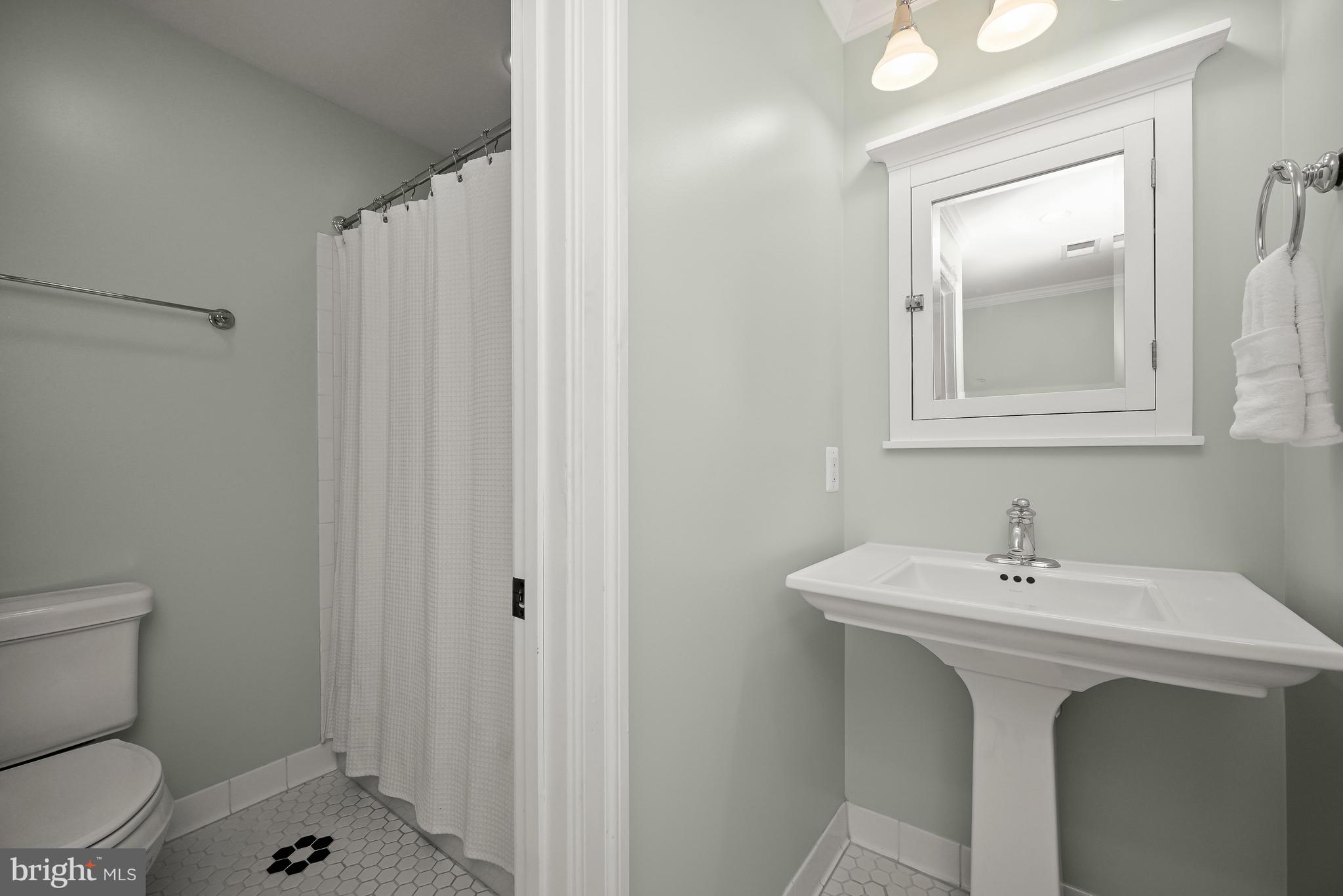 AYRLAWN - Residential