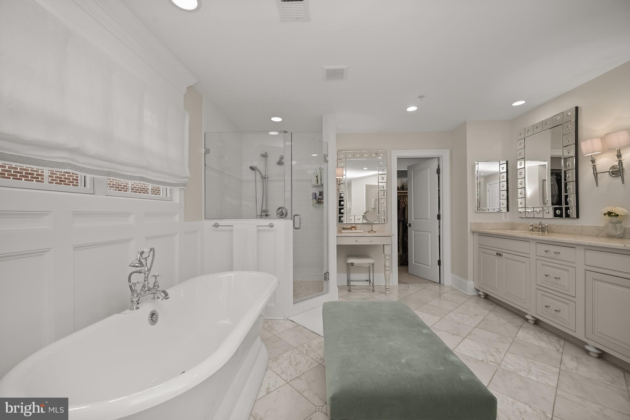 AYRLAWN - Residential