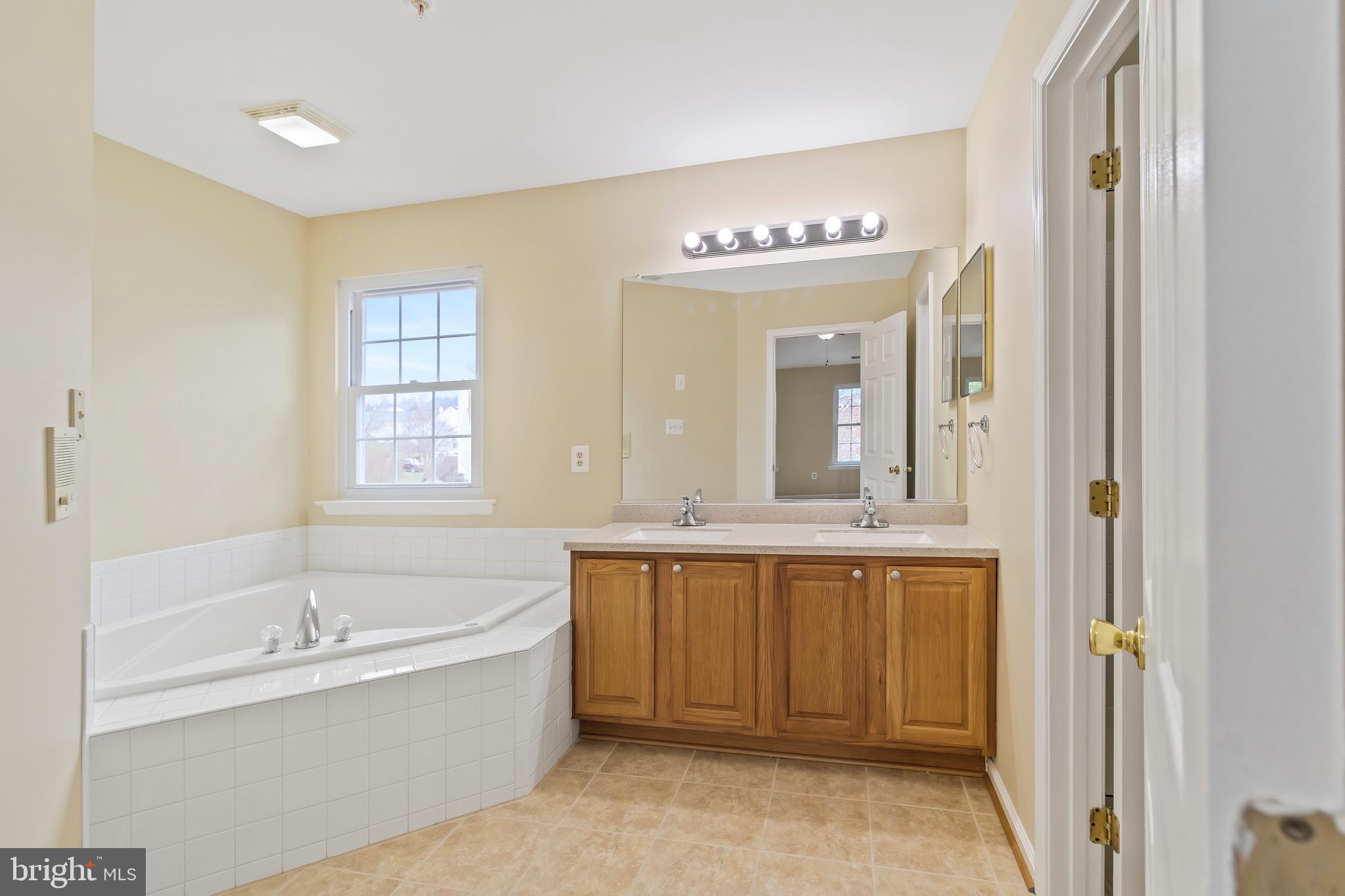 PARKER MEADOWS - Residential