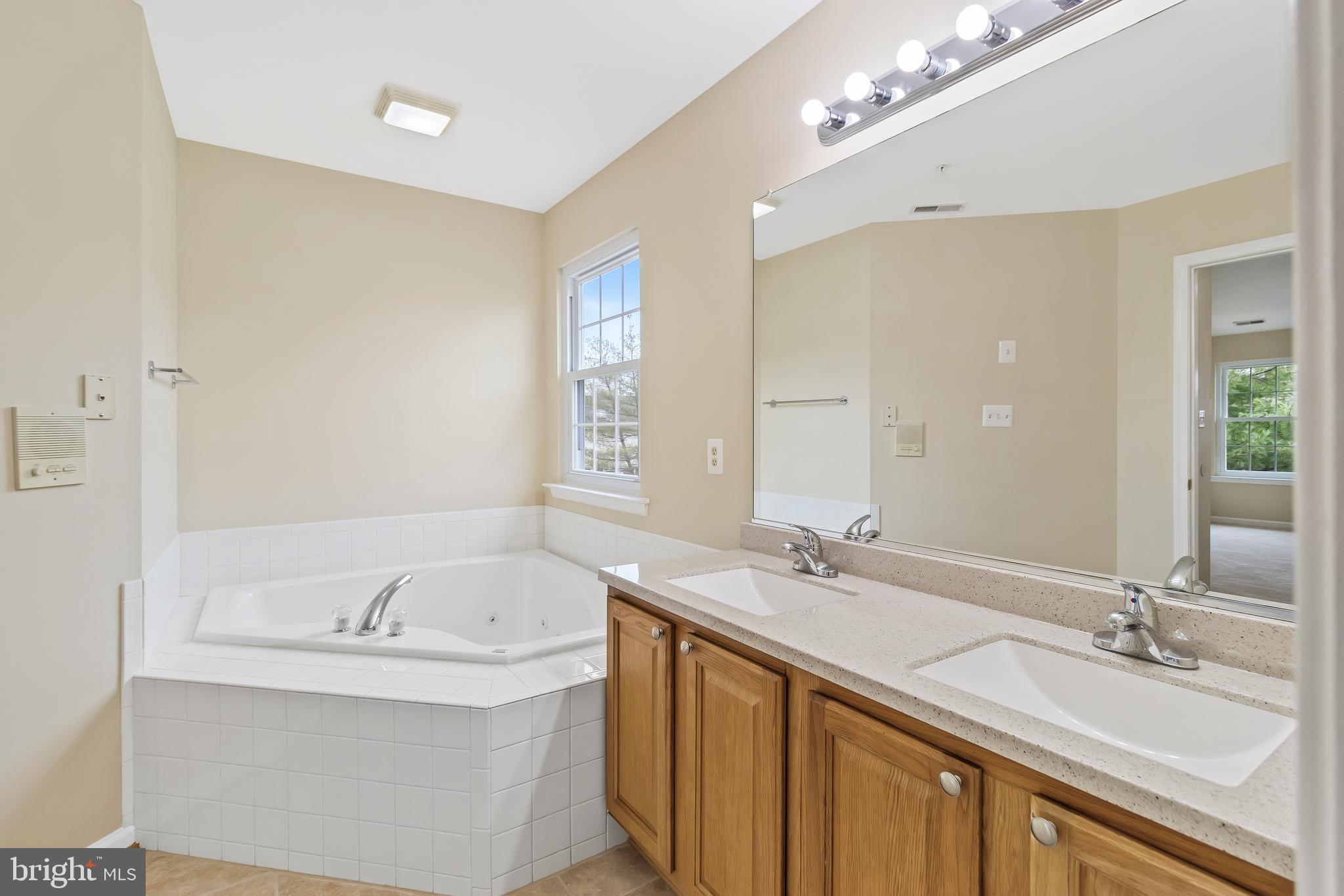 PARKER MEADOWS - Residential