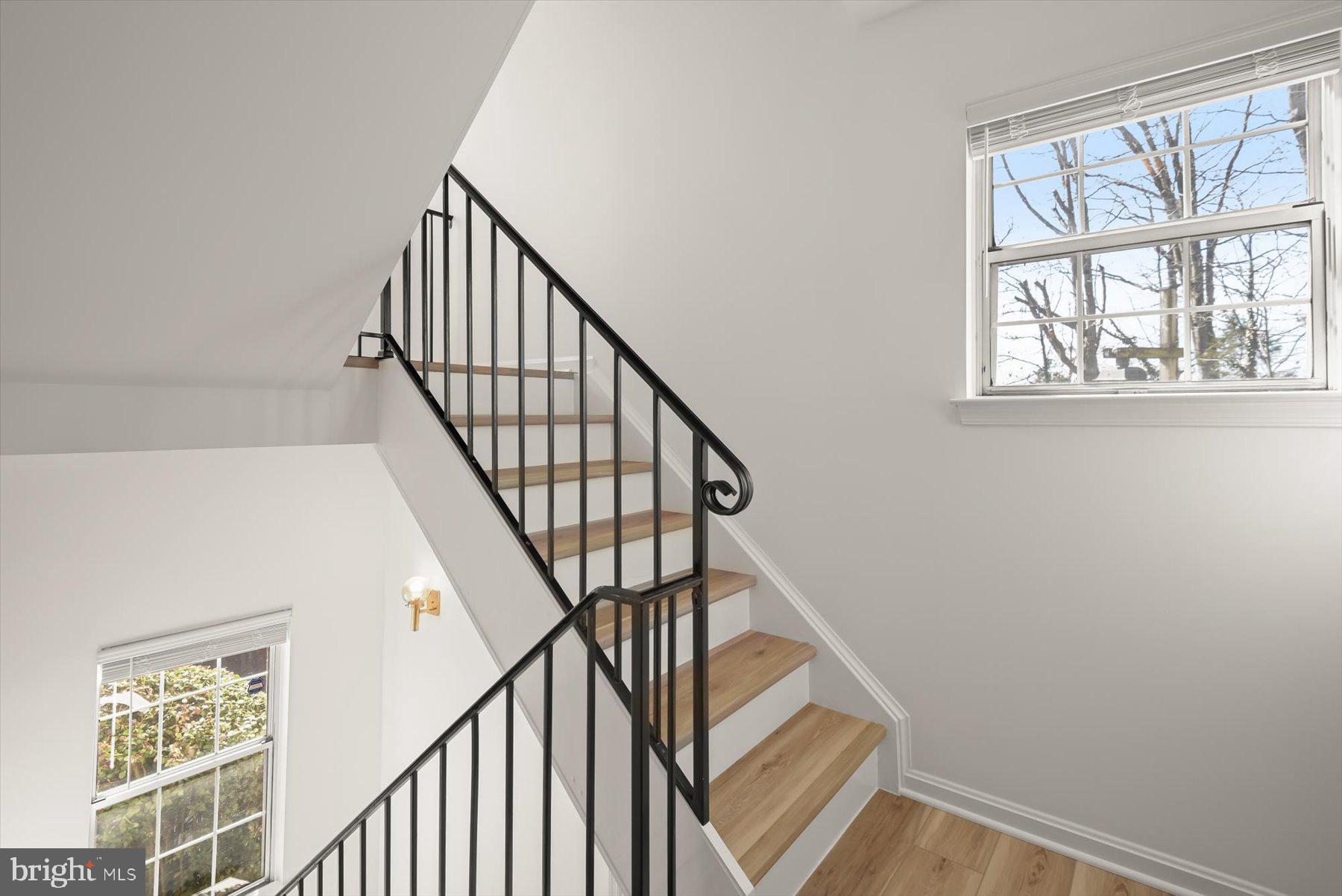 ROLLINGWOOD - Residential