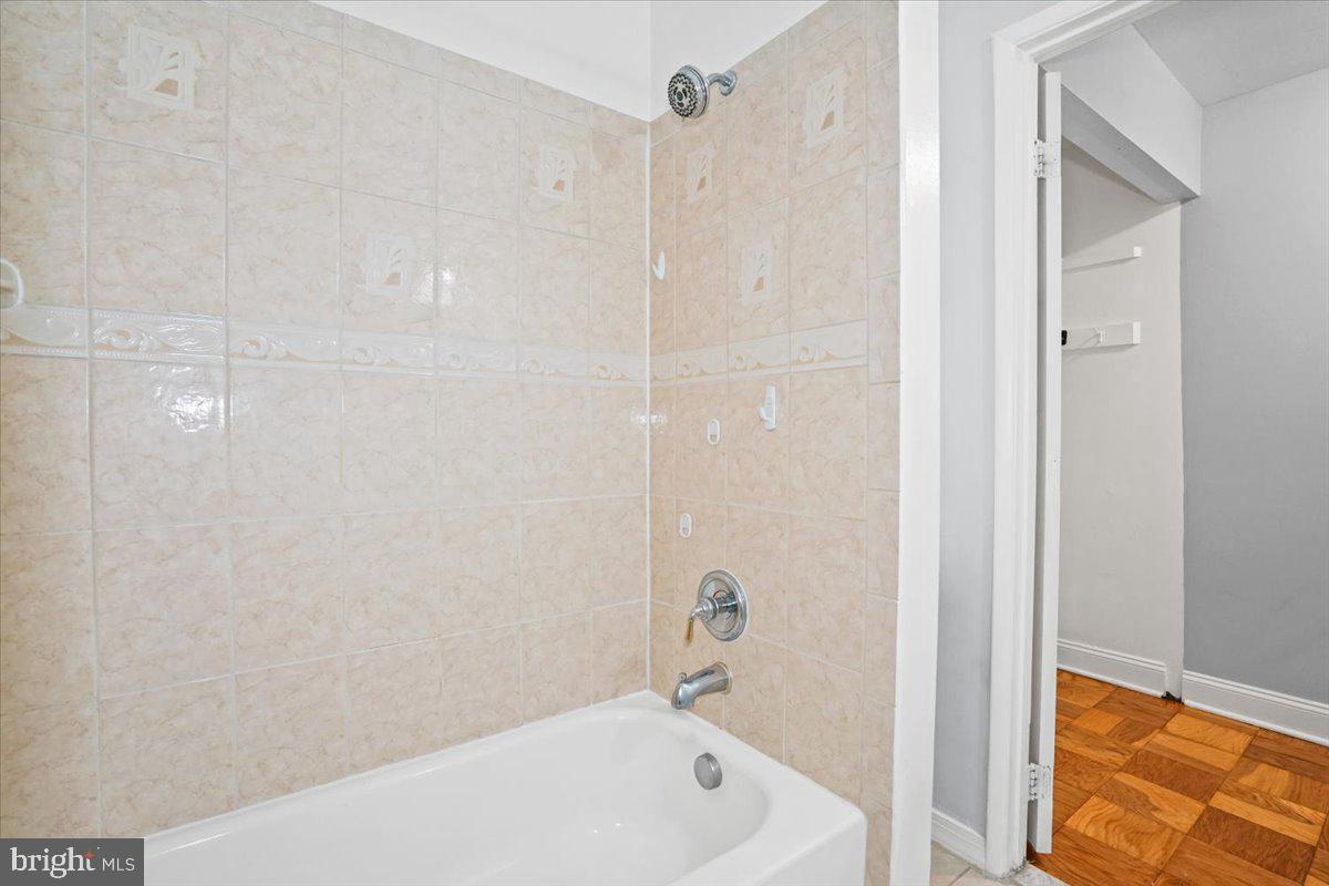 BRIGHTON EAST - Residential