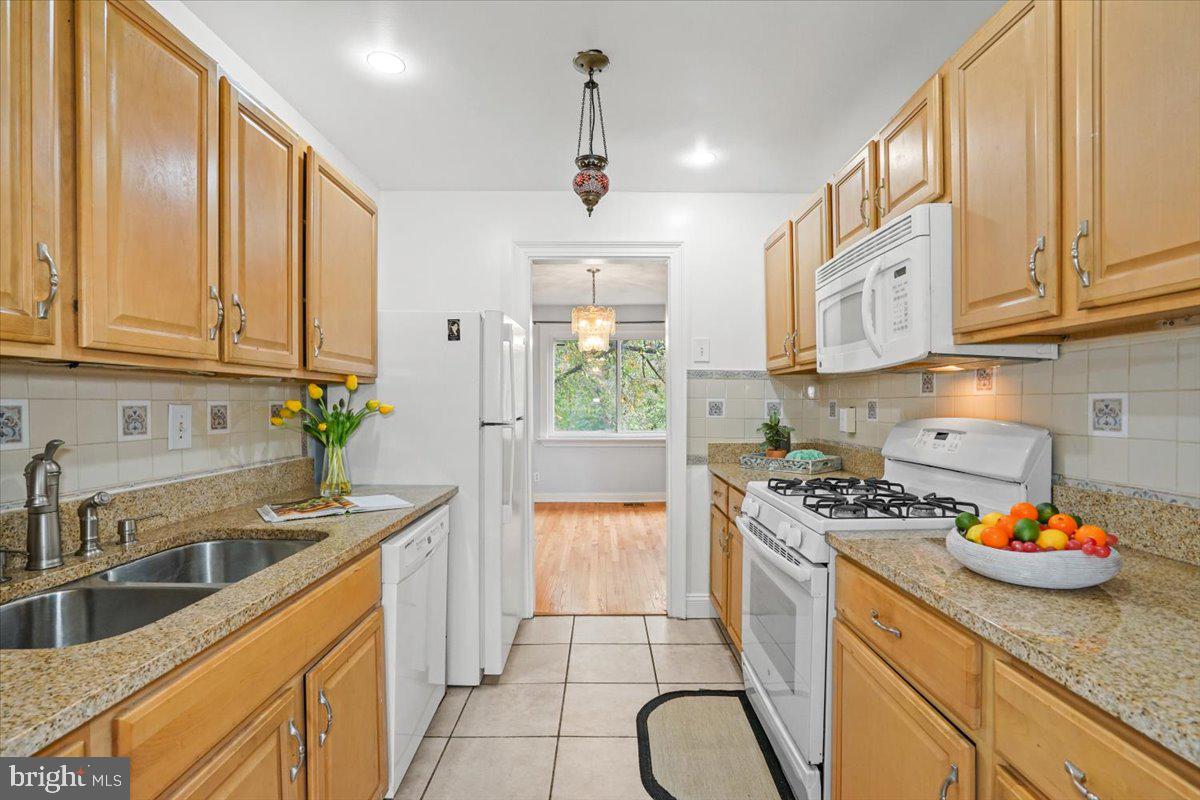 BRIGHTON EAST - Residential