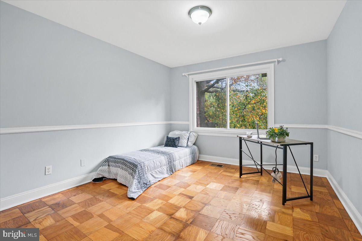 BRIGHTON EAST - Residential