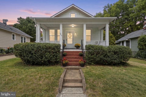 Photo of 1932 N Cleveland Street, ARLINGTON, VA 22201 (MLS # VAAR2079060)