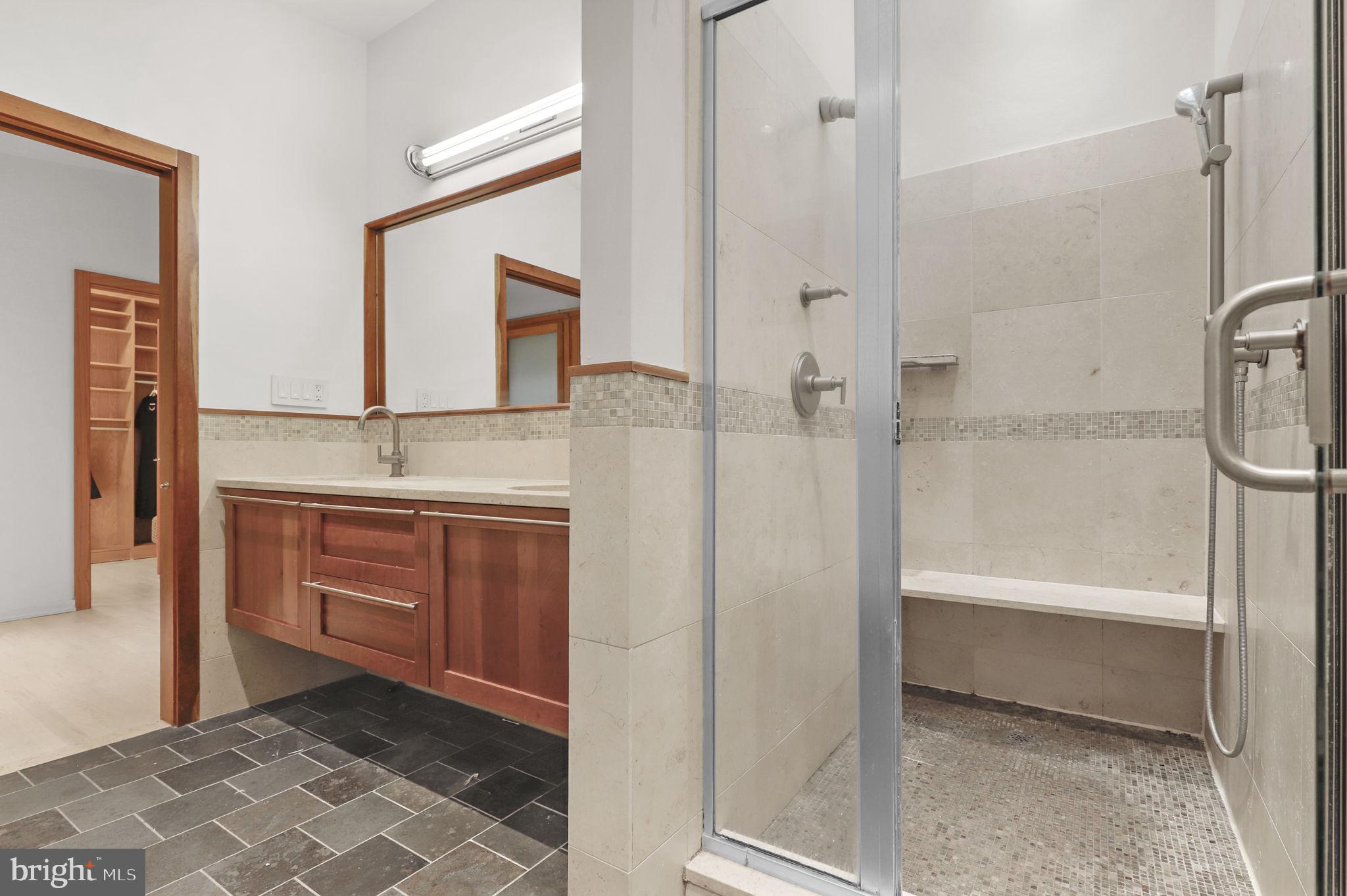 BANNOCKBURN - Residential