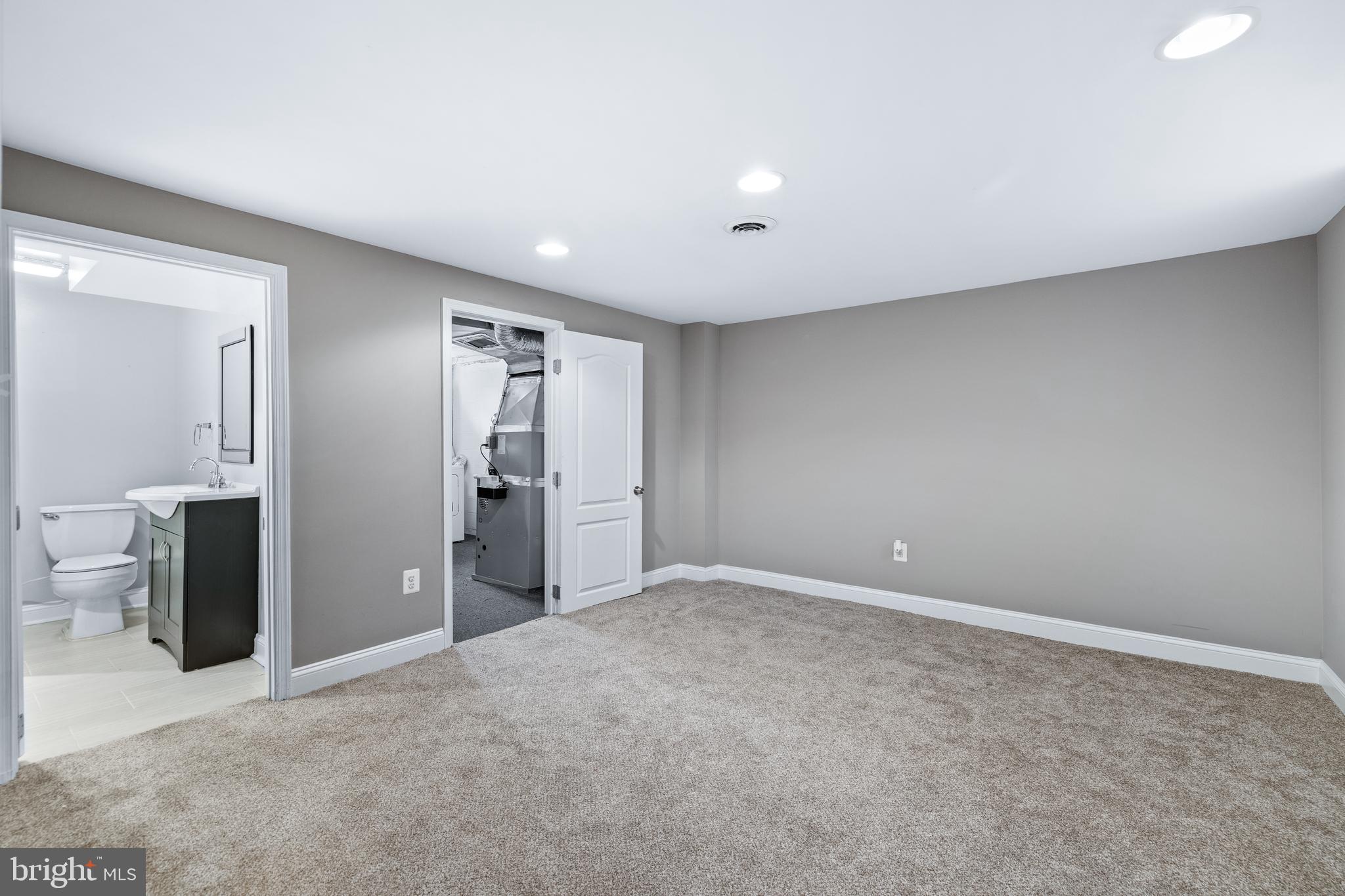 RIDGELEIGH - Residential