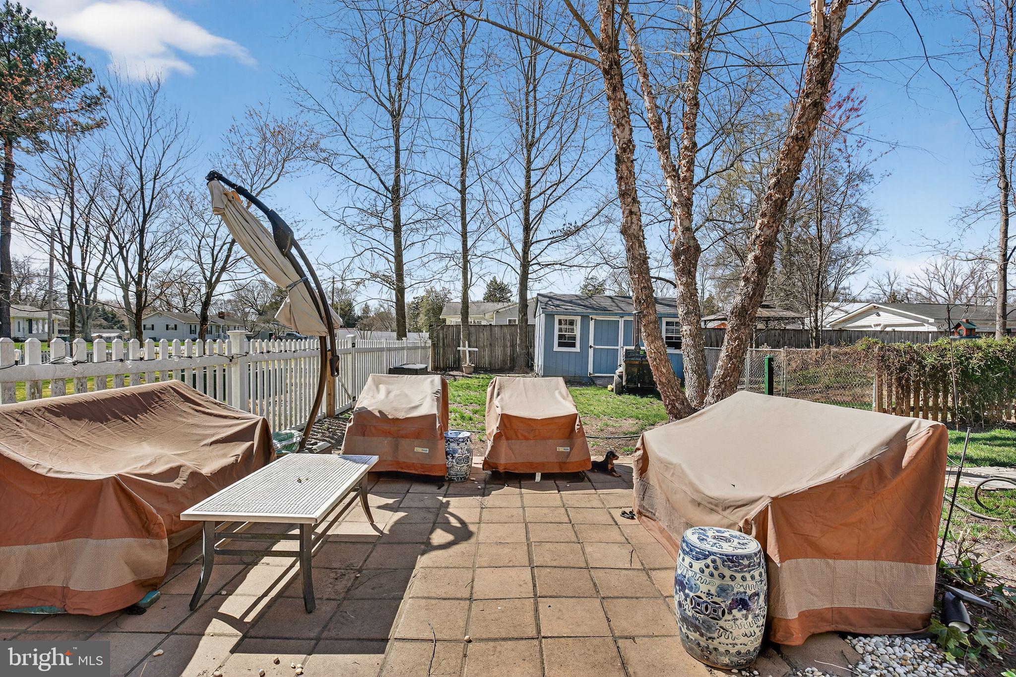 GOLDEN BEACH - Residential