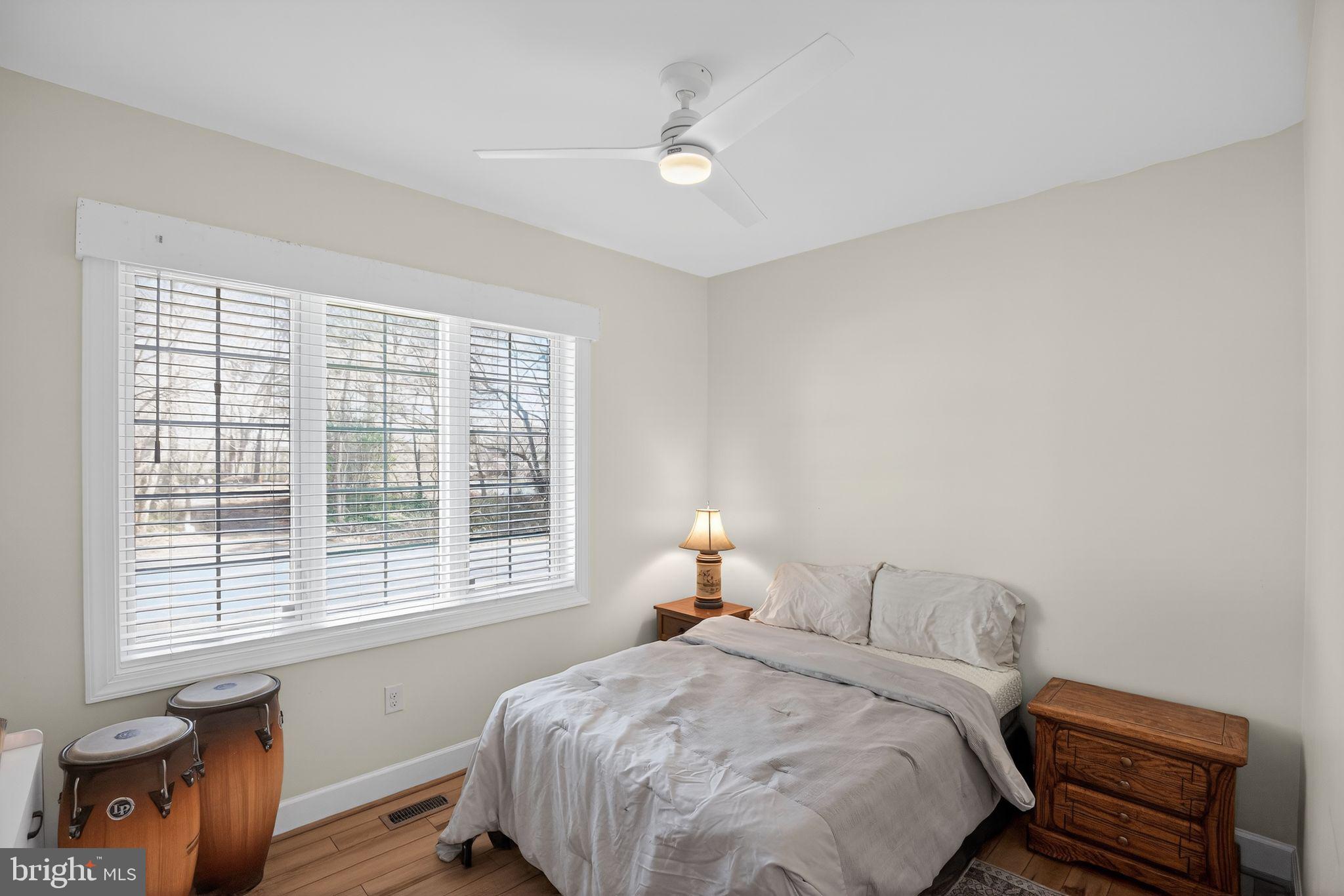 GOLDEN BEACH - Residential