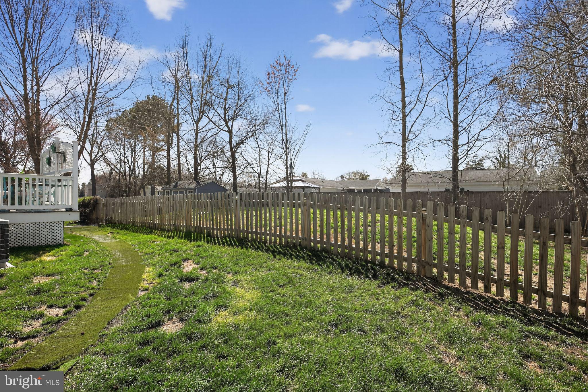 GOLDEN BEACH - Residential