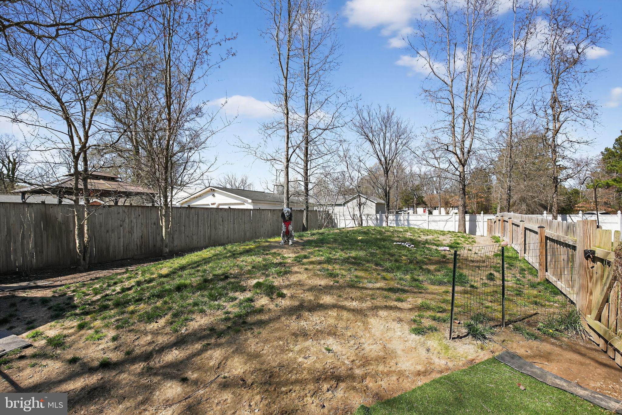 GOLDEN BEACH - Residential