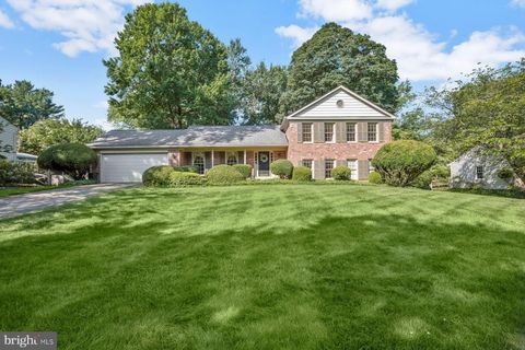 Photo of 9608 Trailridge Terrace, POTOMAC, MD 20854 (MLS # MDMC2189678)