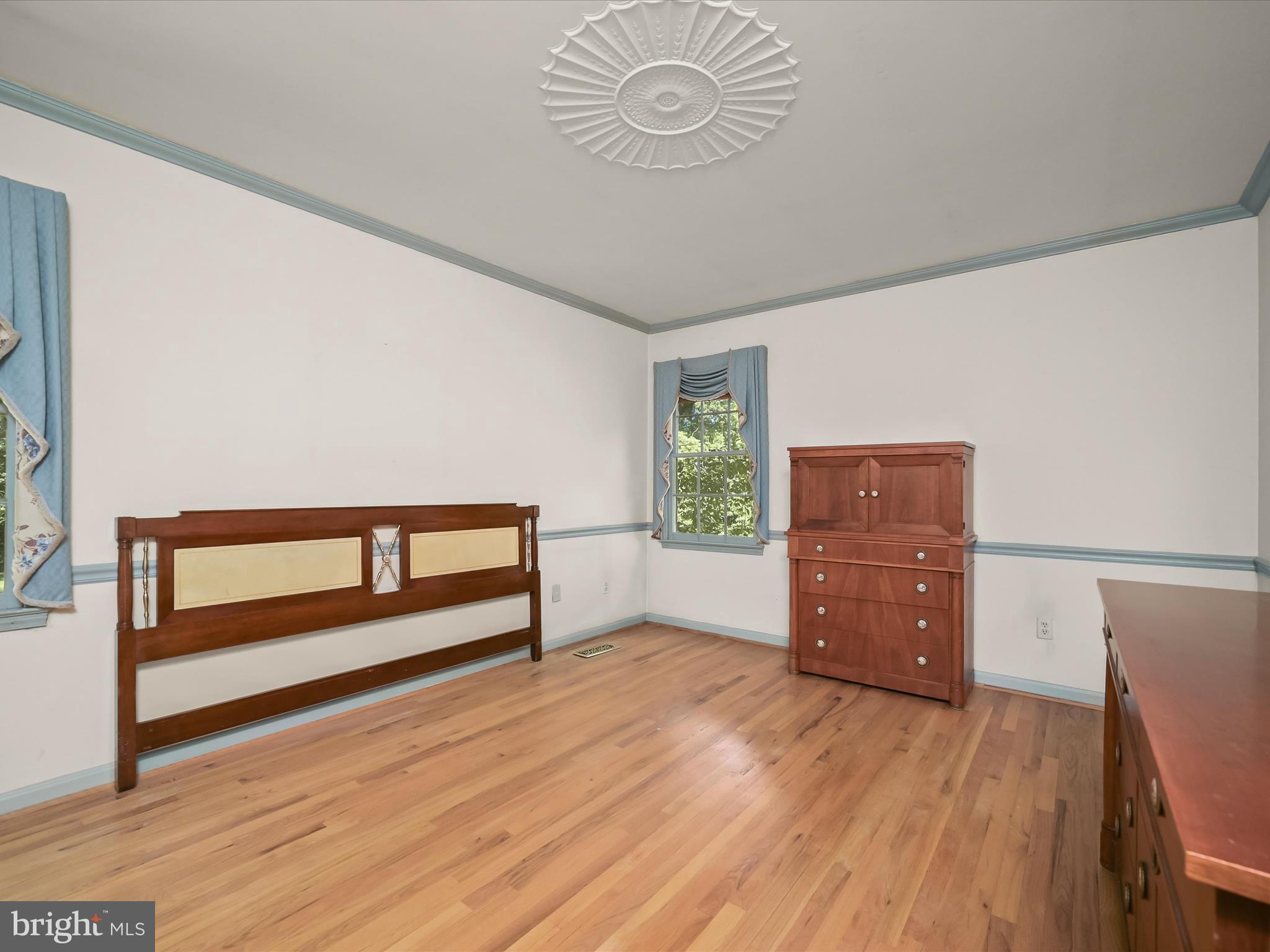 ROBERTS GLEN - Residential