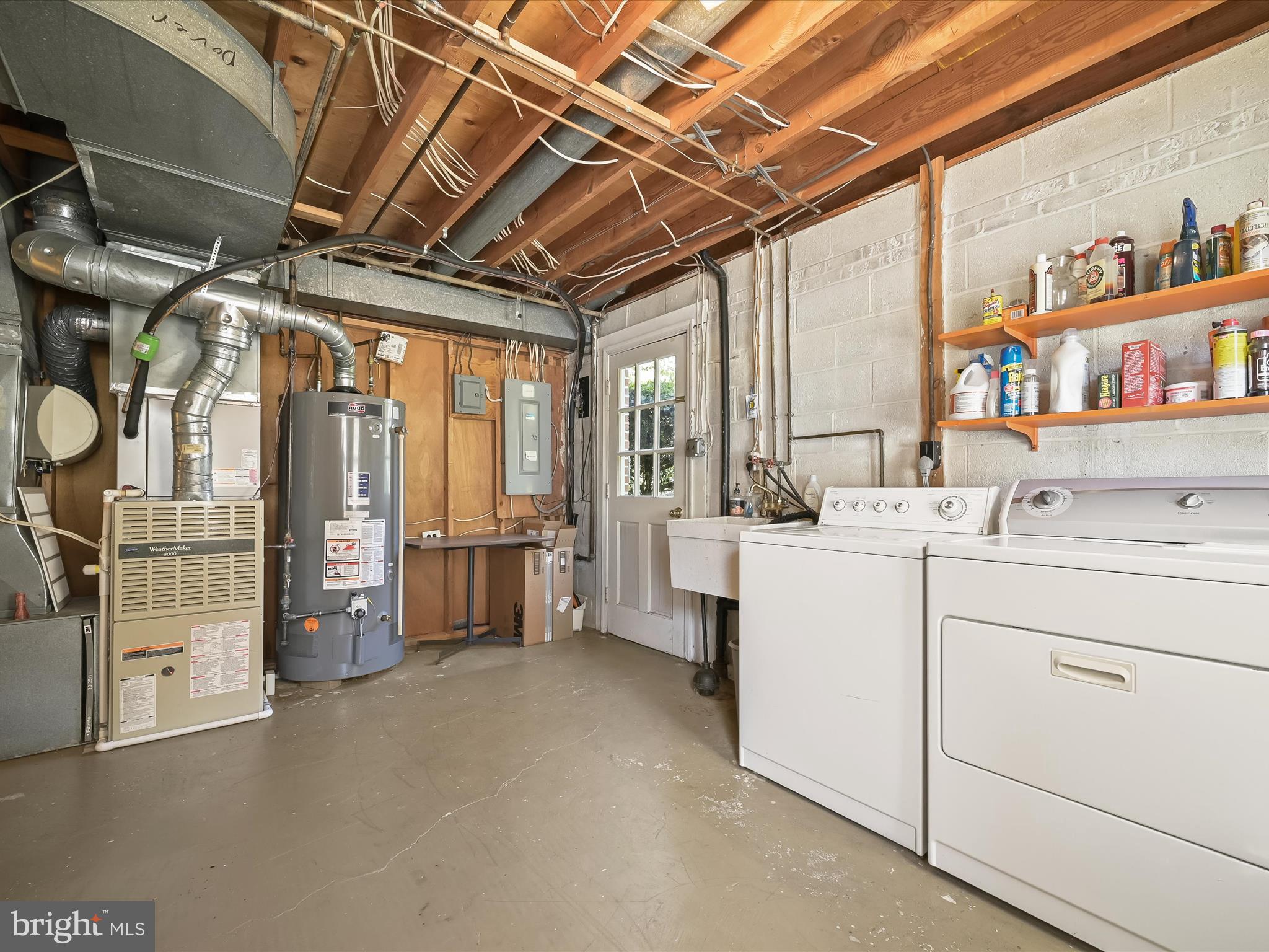 ROBERTS GLEN - Residential