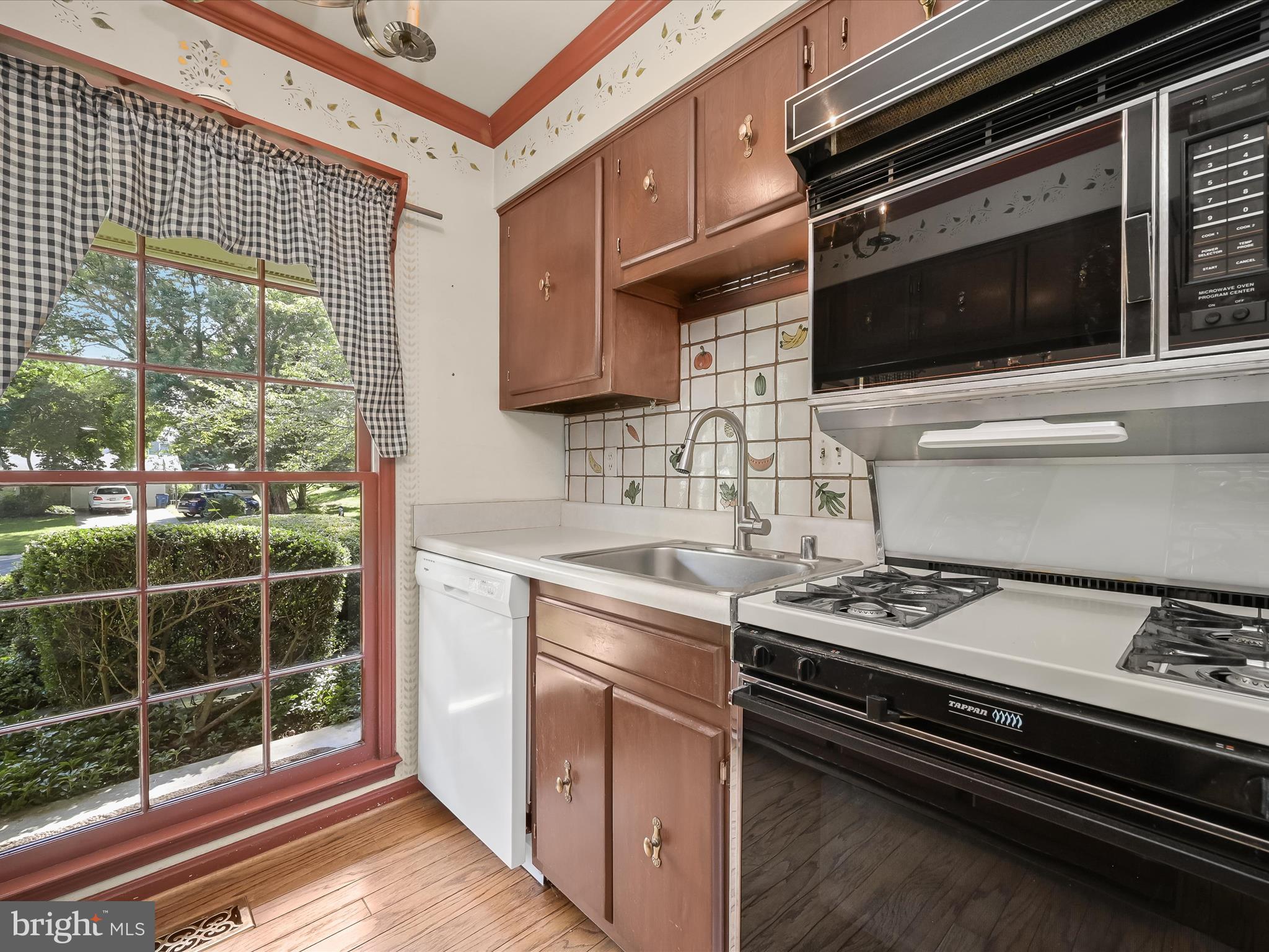 ROBERTS GLEN - Residential