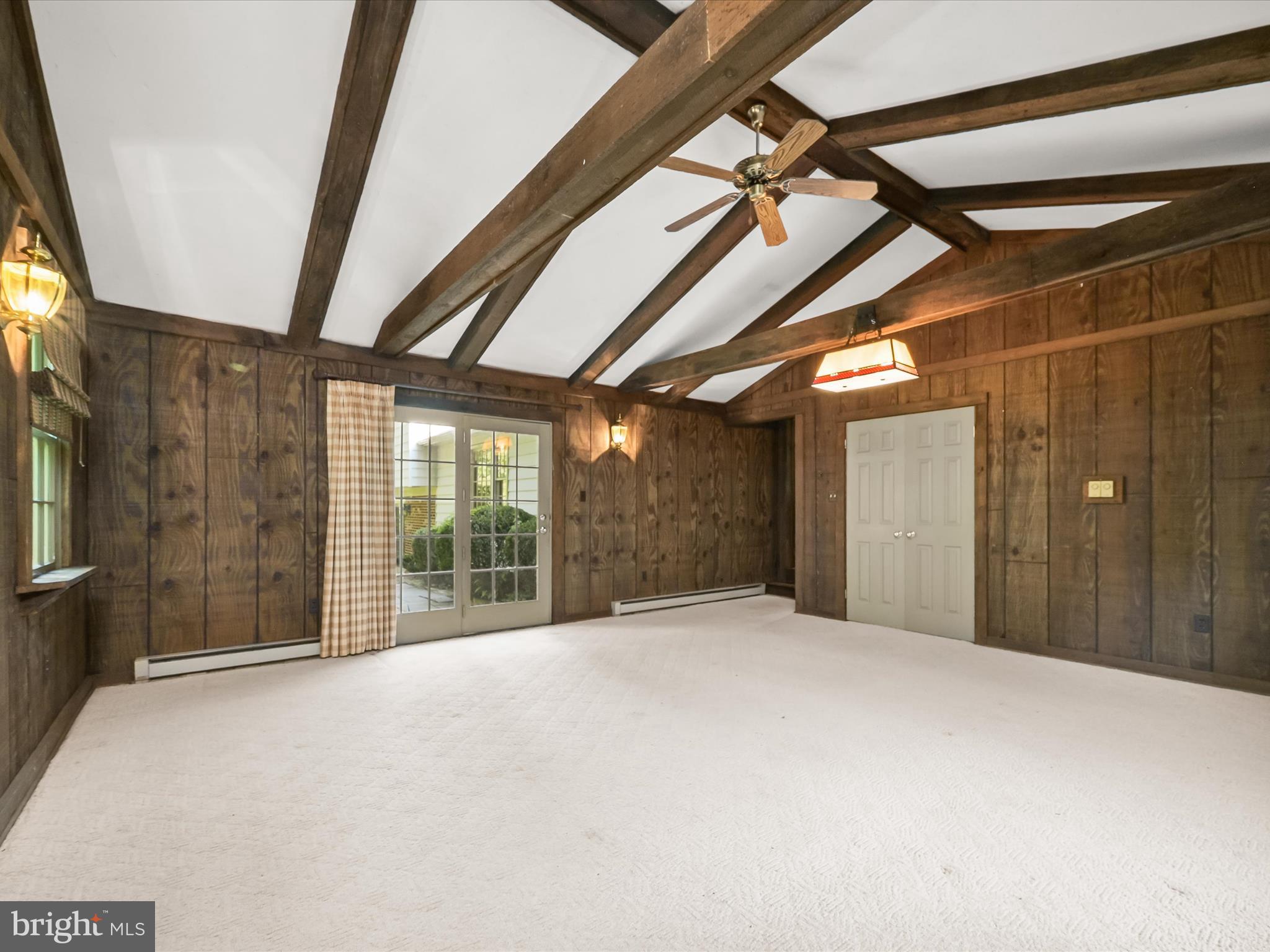 ROBERTS GLEN - Residential