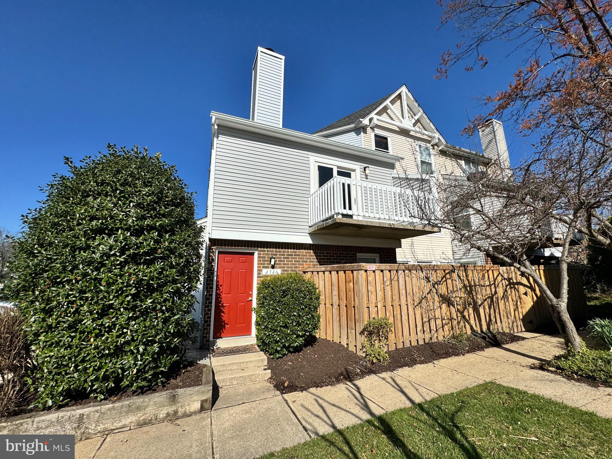 PEMBROOK VILLAGE - Residential Lease