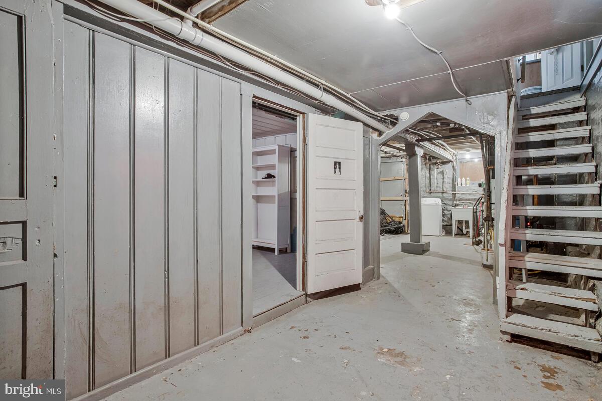 PARK CIRCLE - Residential