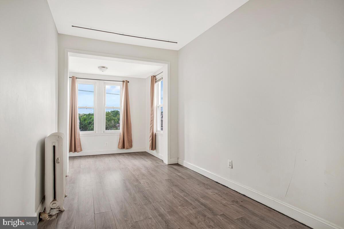 PARK CIRCLE - Residential