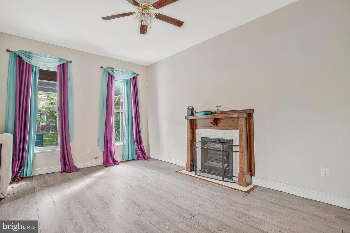 PARK CIRCLE - Residential