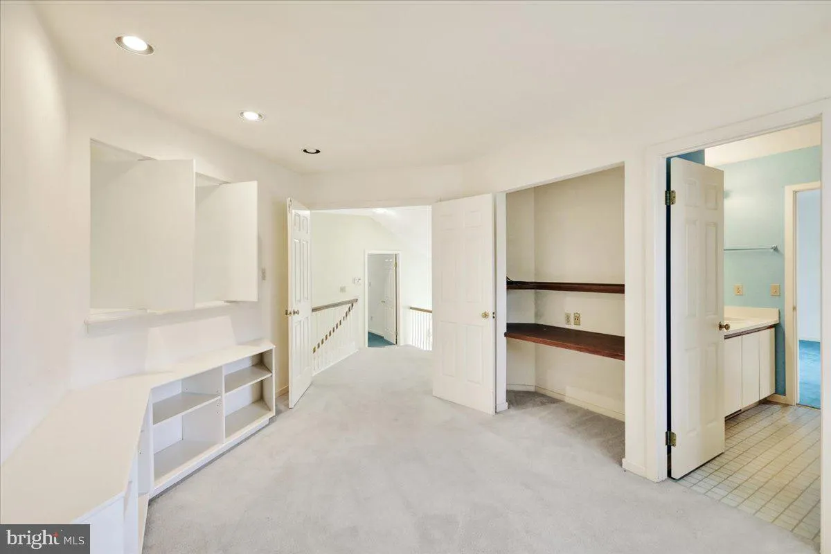 Wyomissing, Pennsylvania 19610, United States, 3 Bedrooms Bedrooms, ,3 BathroomsBathrooms,Residential,Active,191560