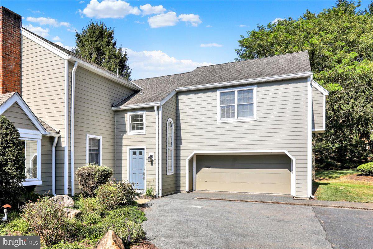 End unit in Wyomissing Meadows offers 2.200 SF and 2 car Garage - 1st floor features an open Living Room leading to deck / Dining Room with Gas Fireplace and hardwood floors; Kitchen open to Family Rom and Sunroom & half Bath; Second floor offers a large Primary Bedroom & Bath, 2 additional Bedrooms with Jack & Jill Bath and 2nd floor Laundry.