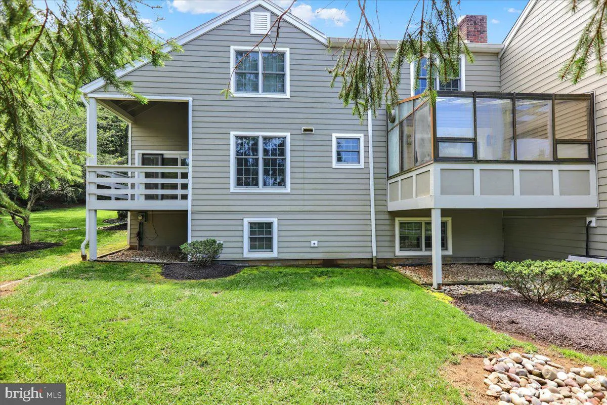 Wyomissing, Pennsylvania 19610, United States, 3 Bedrooms Bedrooms, ,3 BathroomsBathrooms,Residential,Active,191560