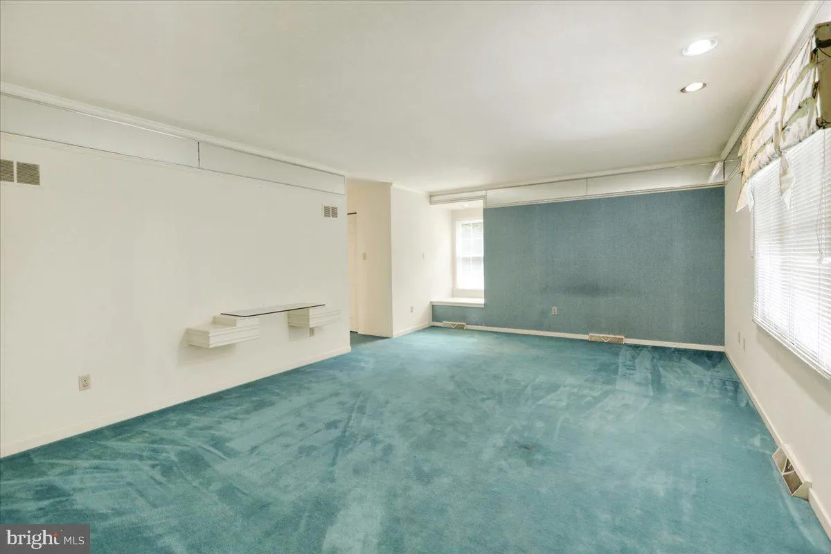 Wyomissing, Pennsylvania 19610, United States, 3 Bedrooms Bedrooms, ,3 BathroomsBathrooms,Residential,Active,191560