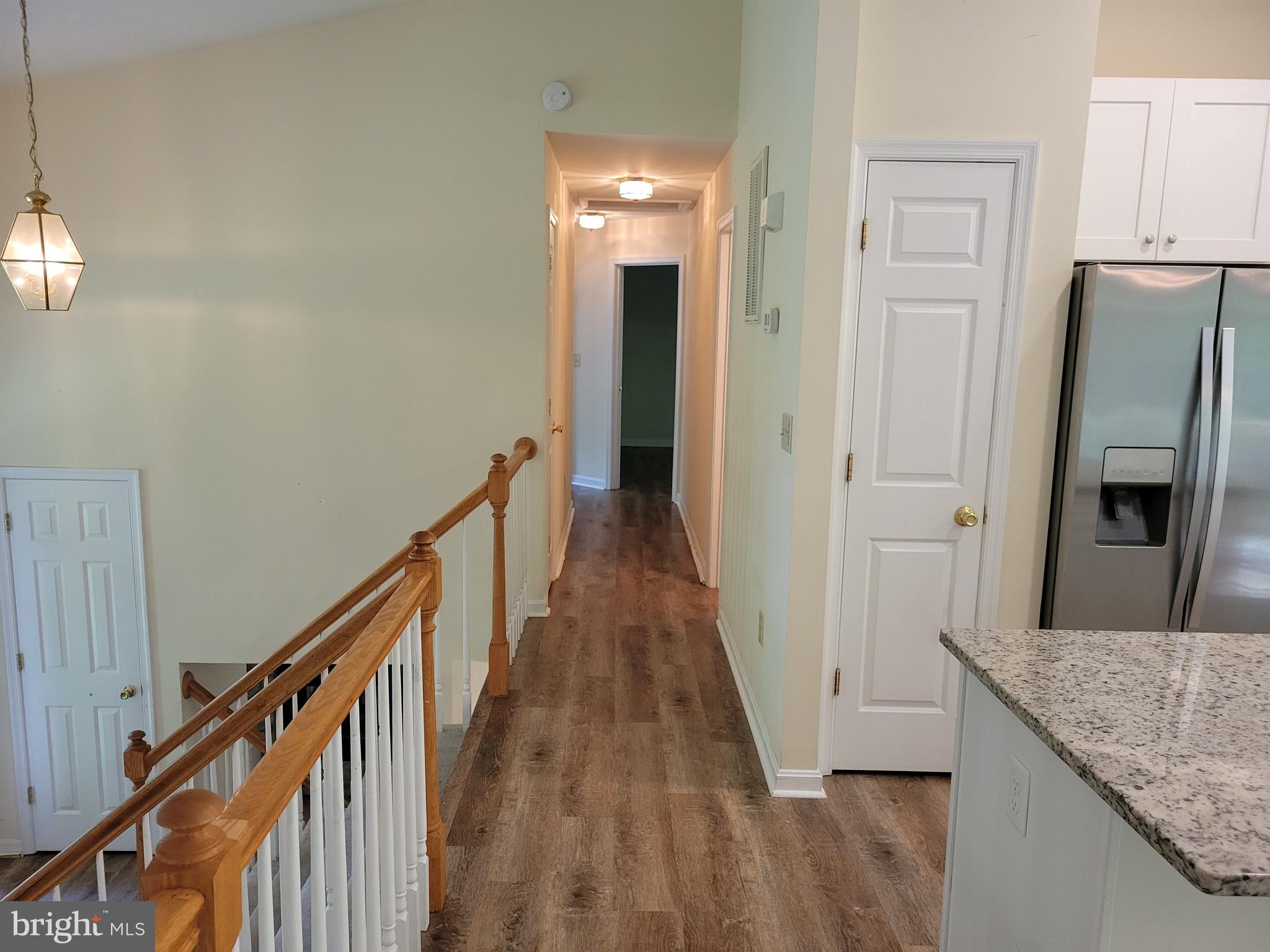 PRESIDENTIAL LAKES - Residential Lease