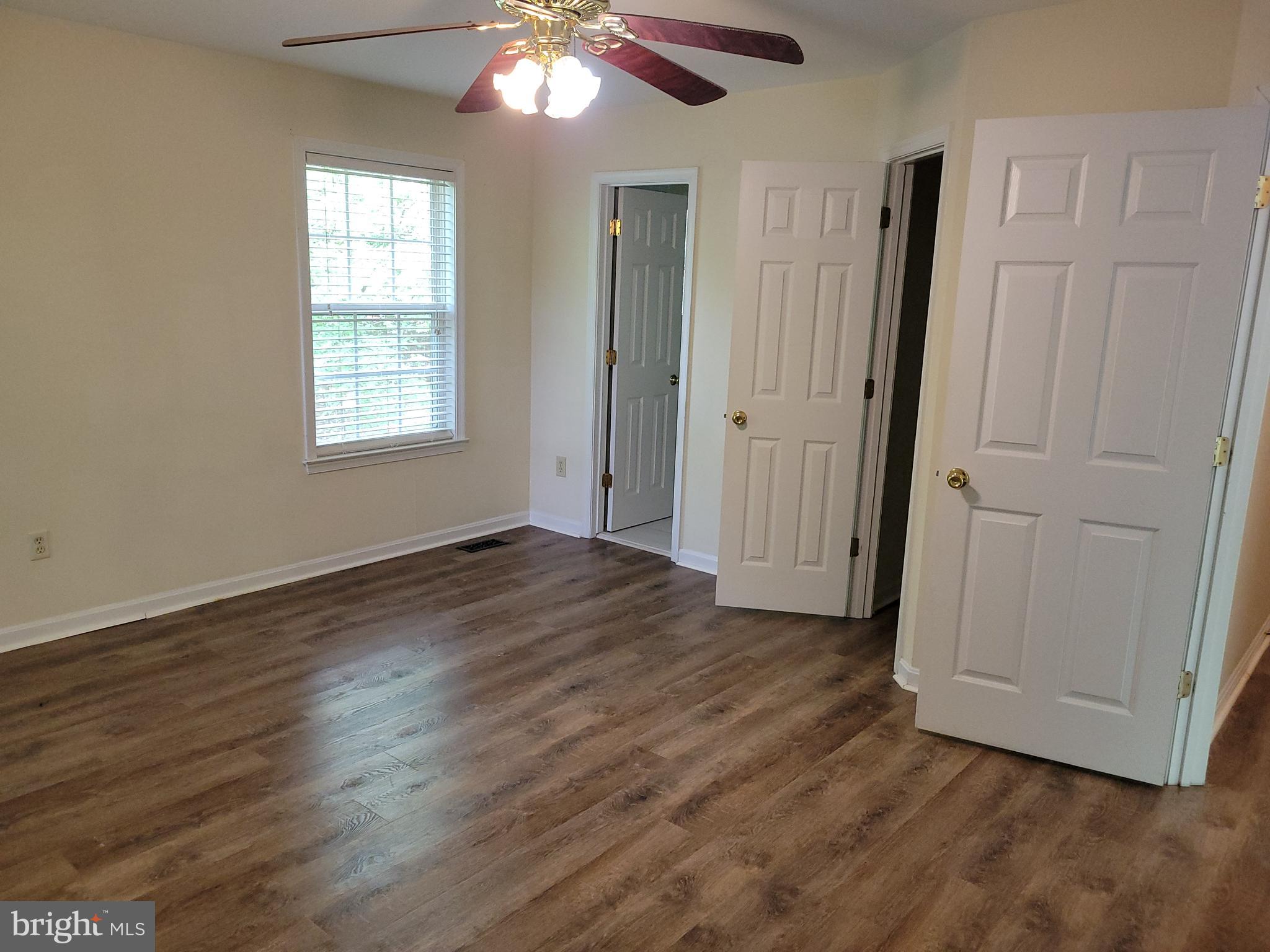 PRESIDENTIAL LAKES - Residential Lease