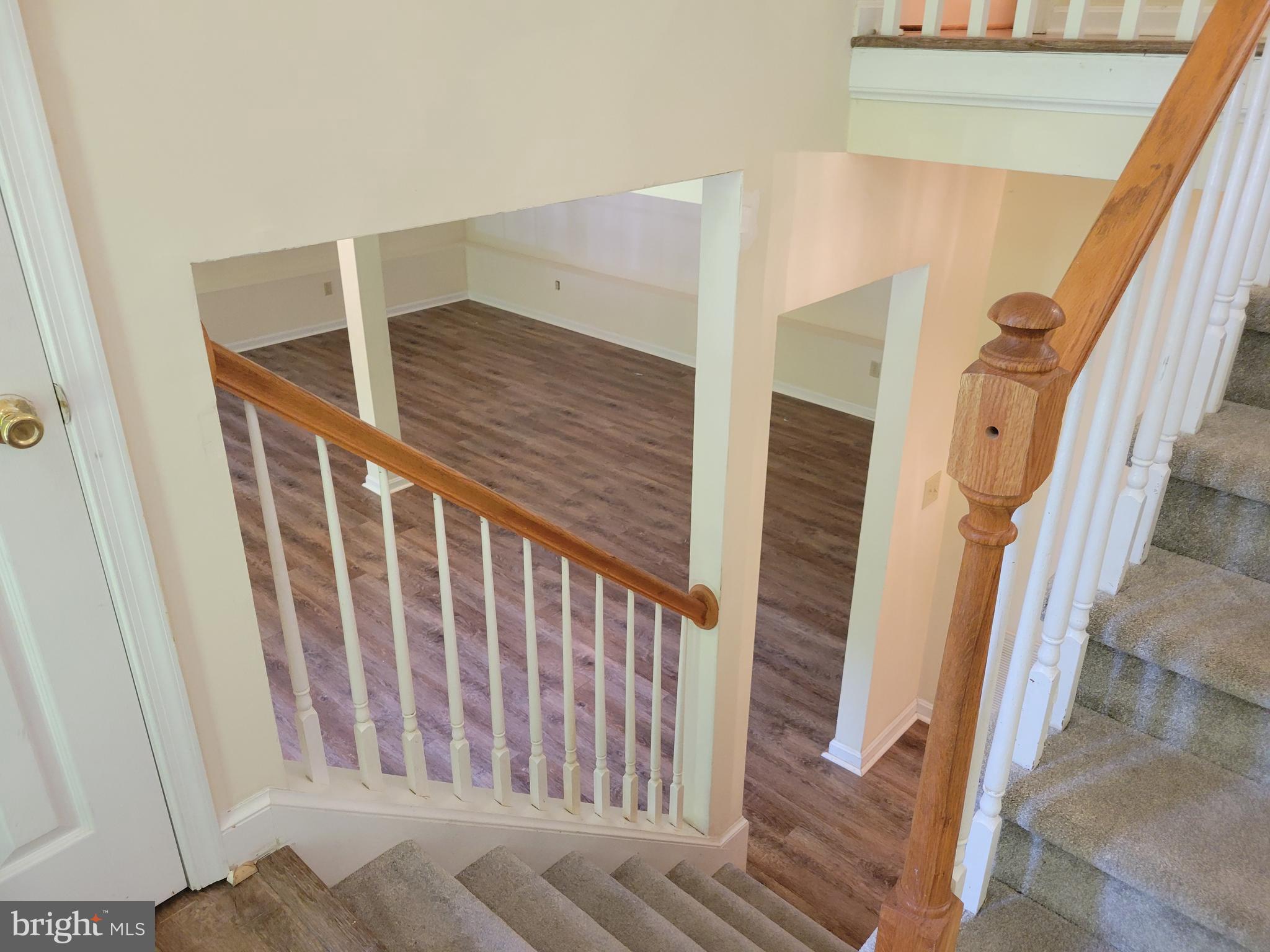 PRESIDENTIAL LAKES - Residential Lease