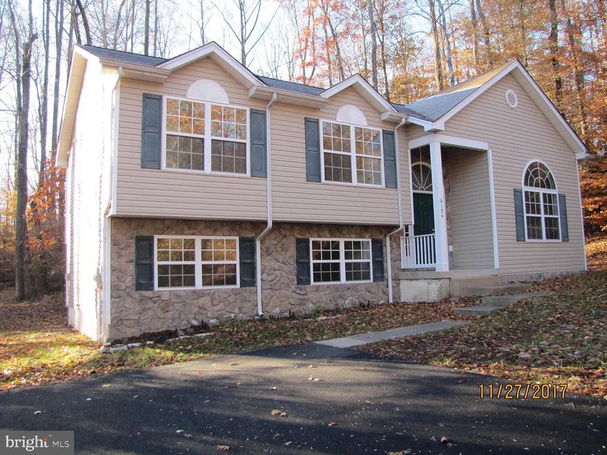 4 bedroom, 3 bathroom split level home in Presidential Lakes.  Updated kitchen and master bath.  New carpet 2023, vinyl plank flooring throughout.  Washer and dryer not provided.