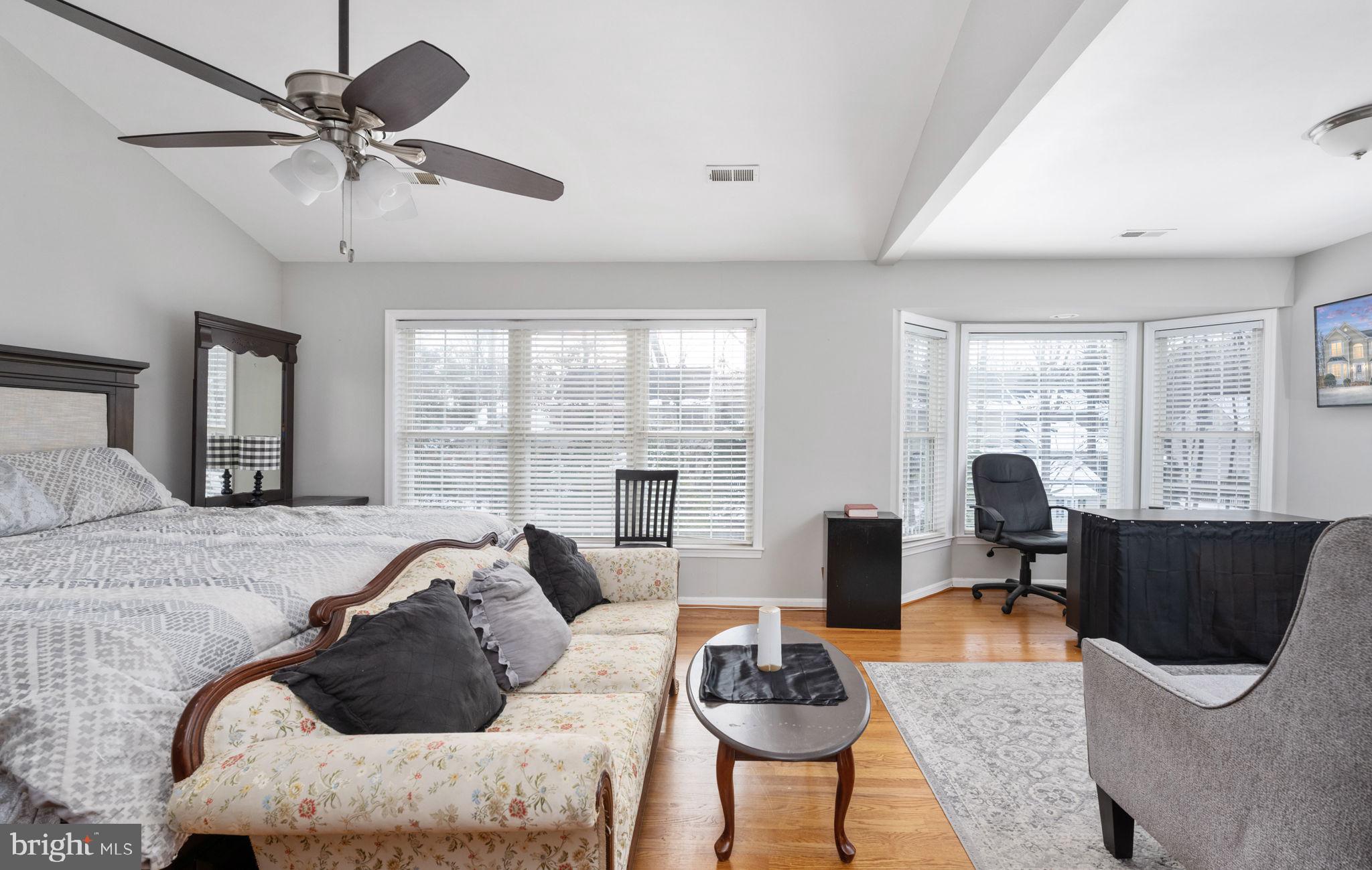 FOX POINT - Residential