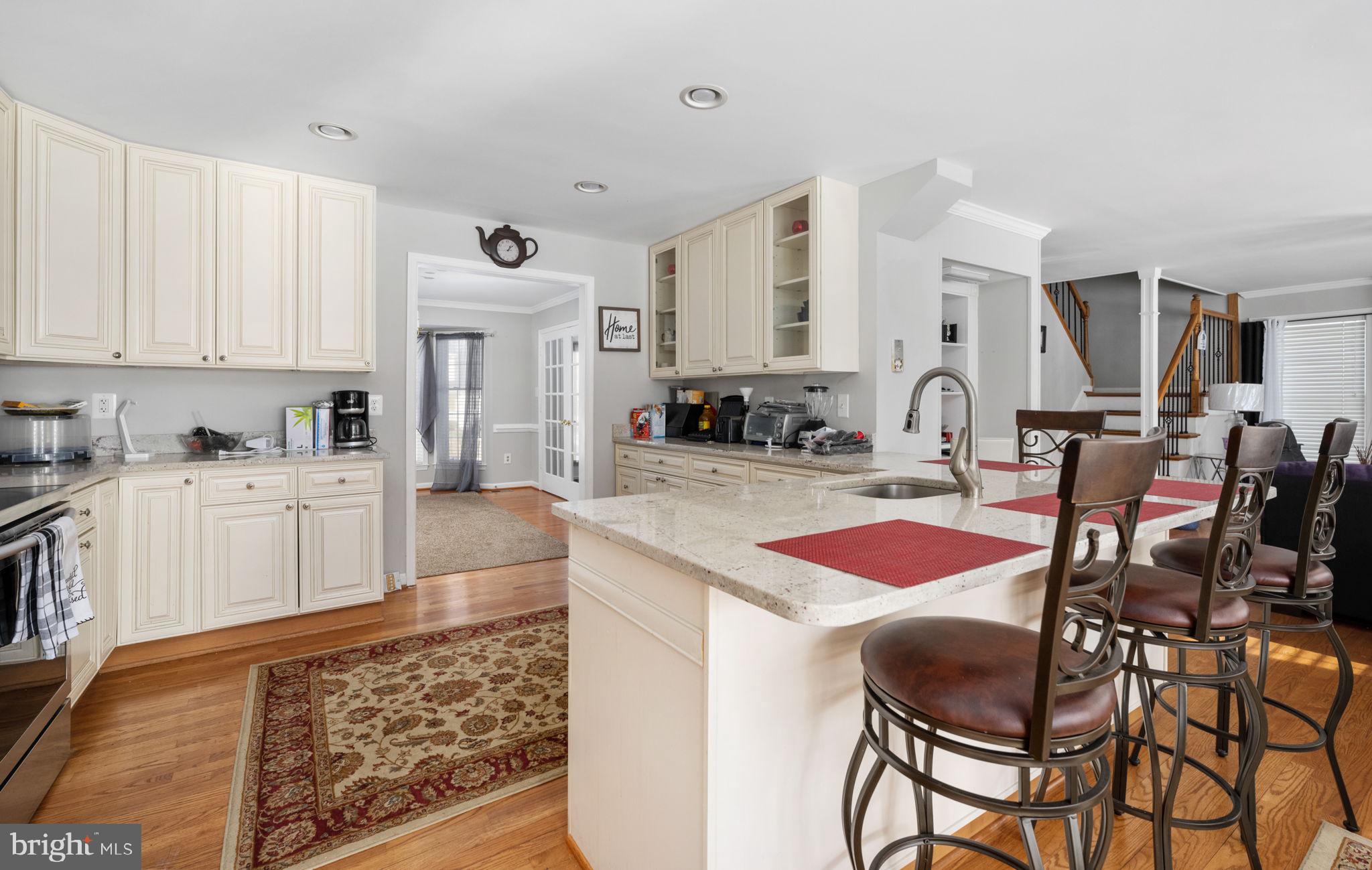 FOX POINT - Residential