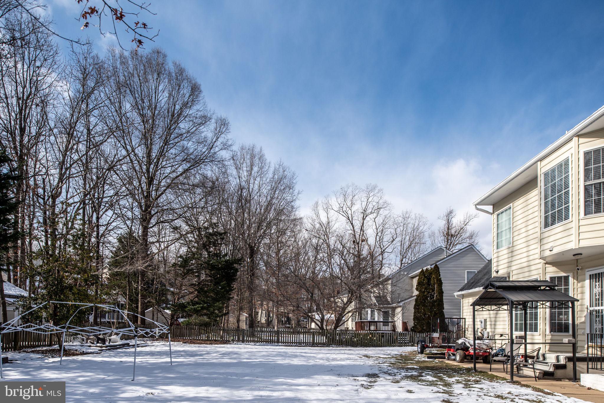 FOX POINT - Residential