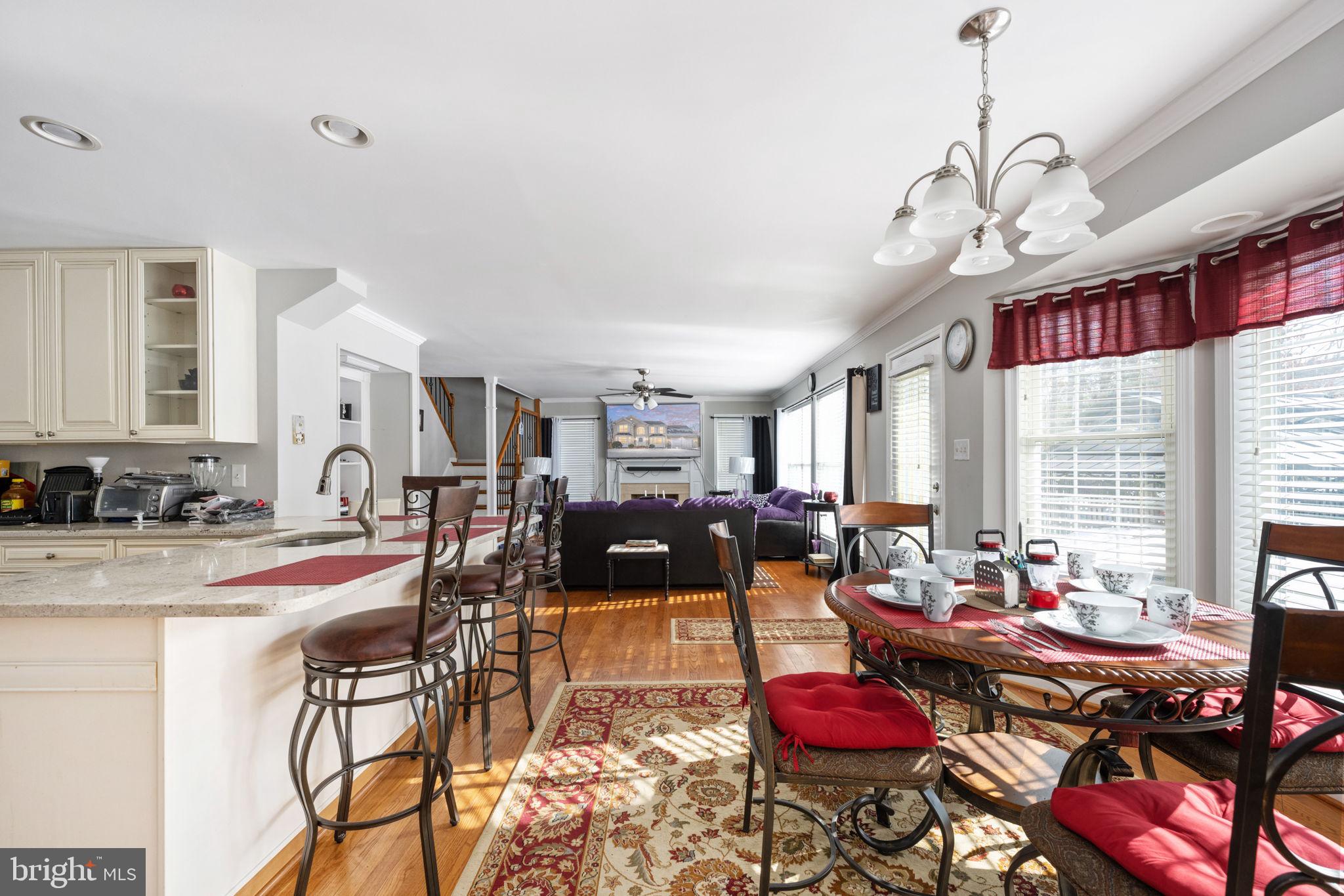 FOX POINT - Residential