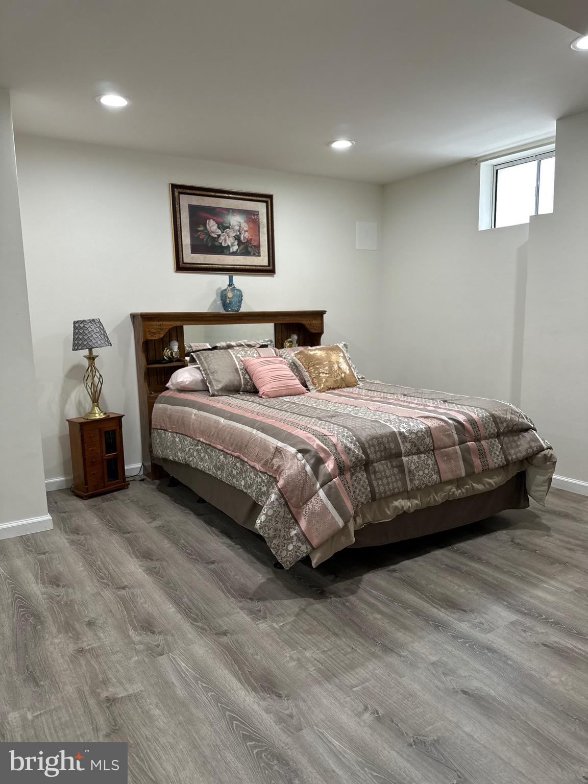 FOX POINT - Residential