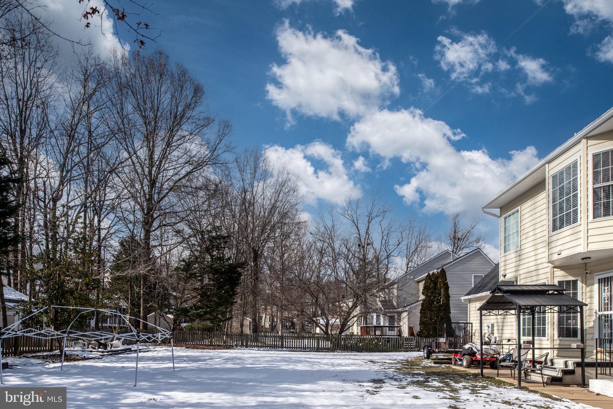 FOX POINT - Residential
