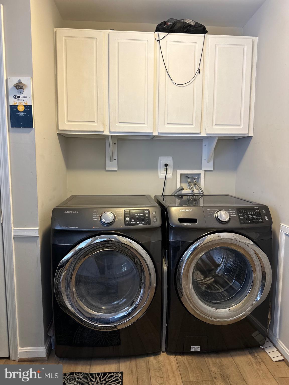 FOX POINT - Residential