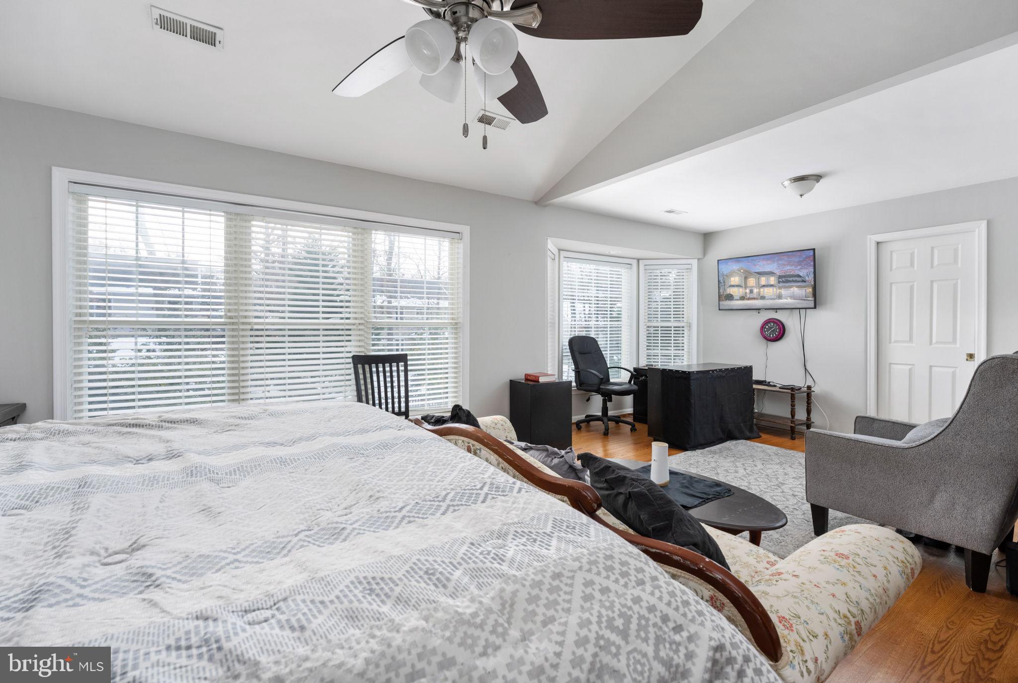 FOX POINT - Residential