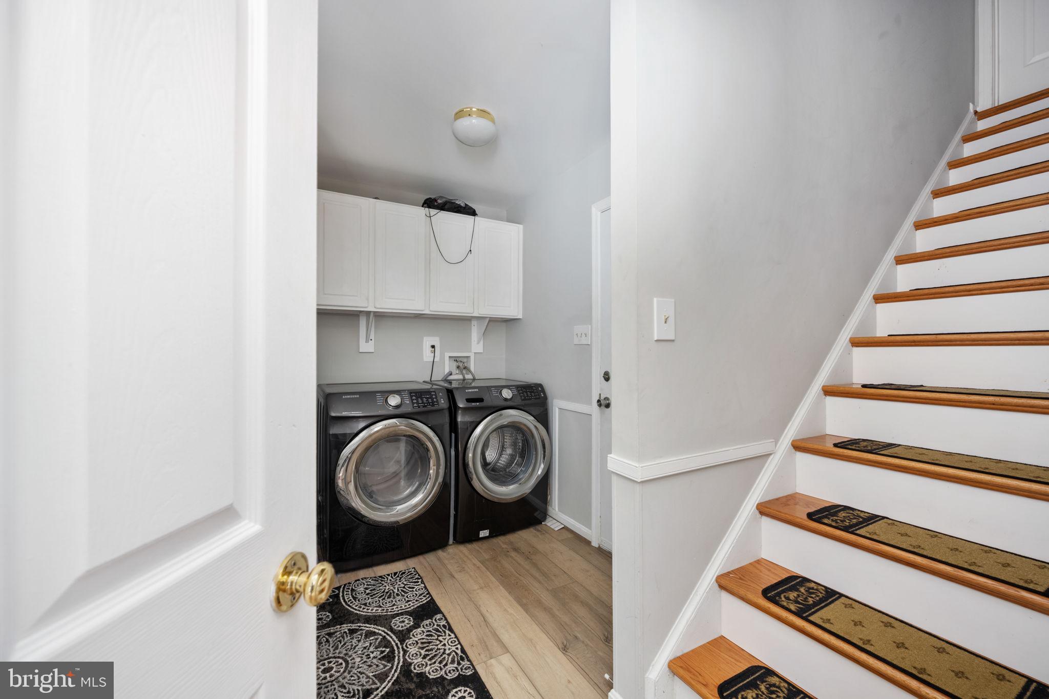 FOX POINT - Residential