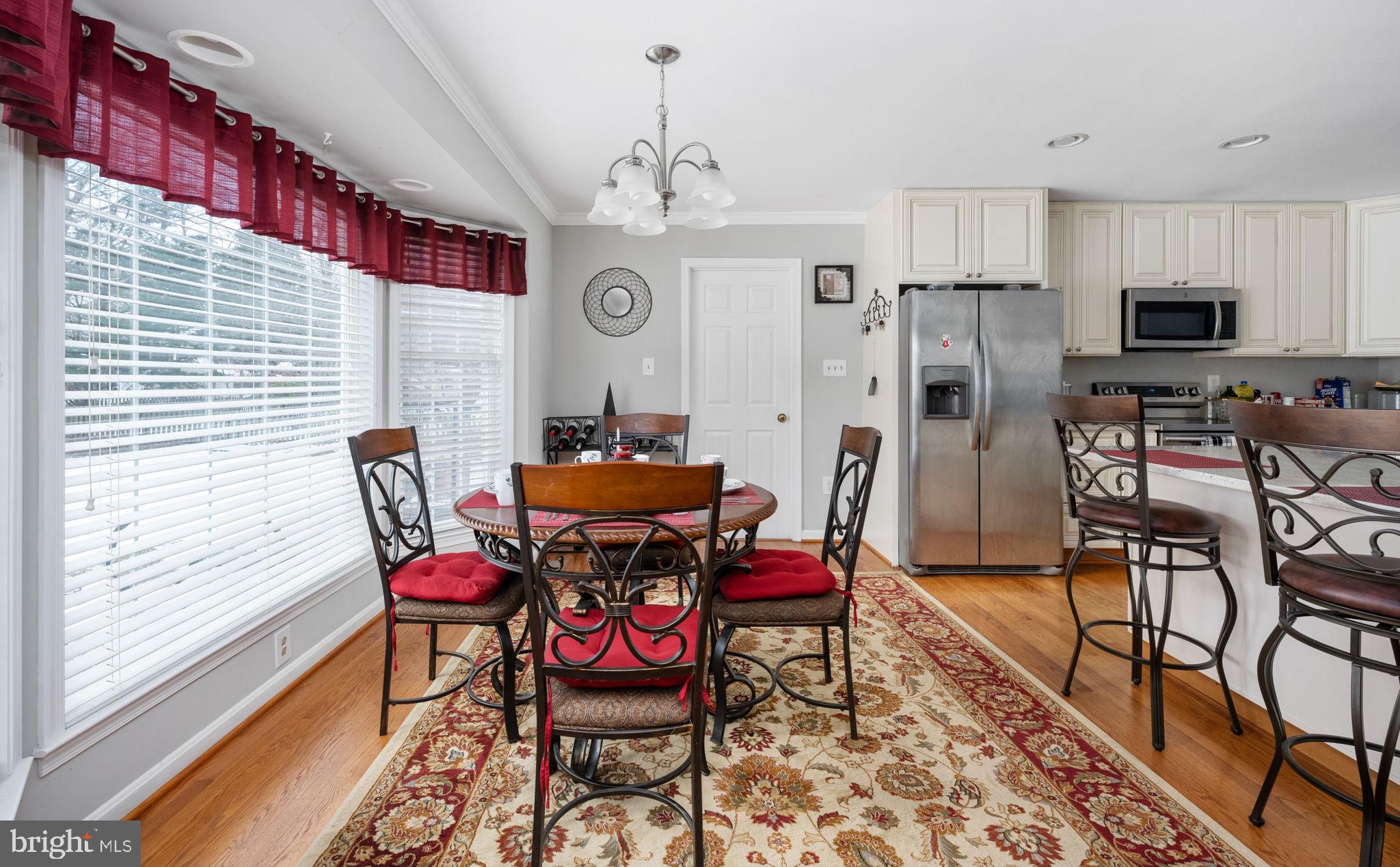 FOX POINT - Residential