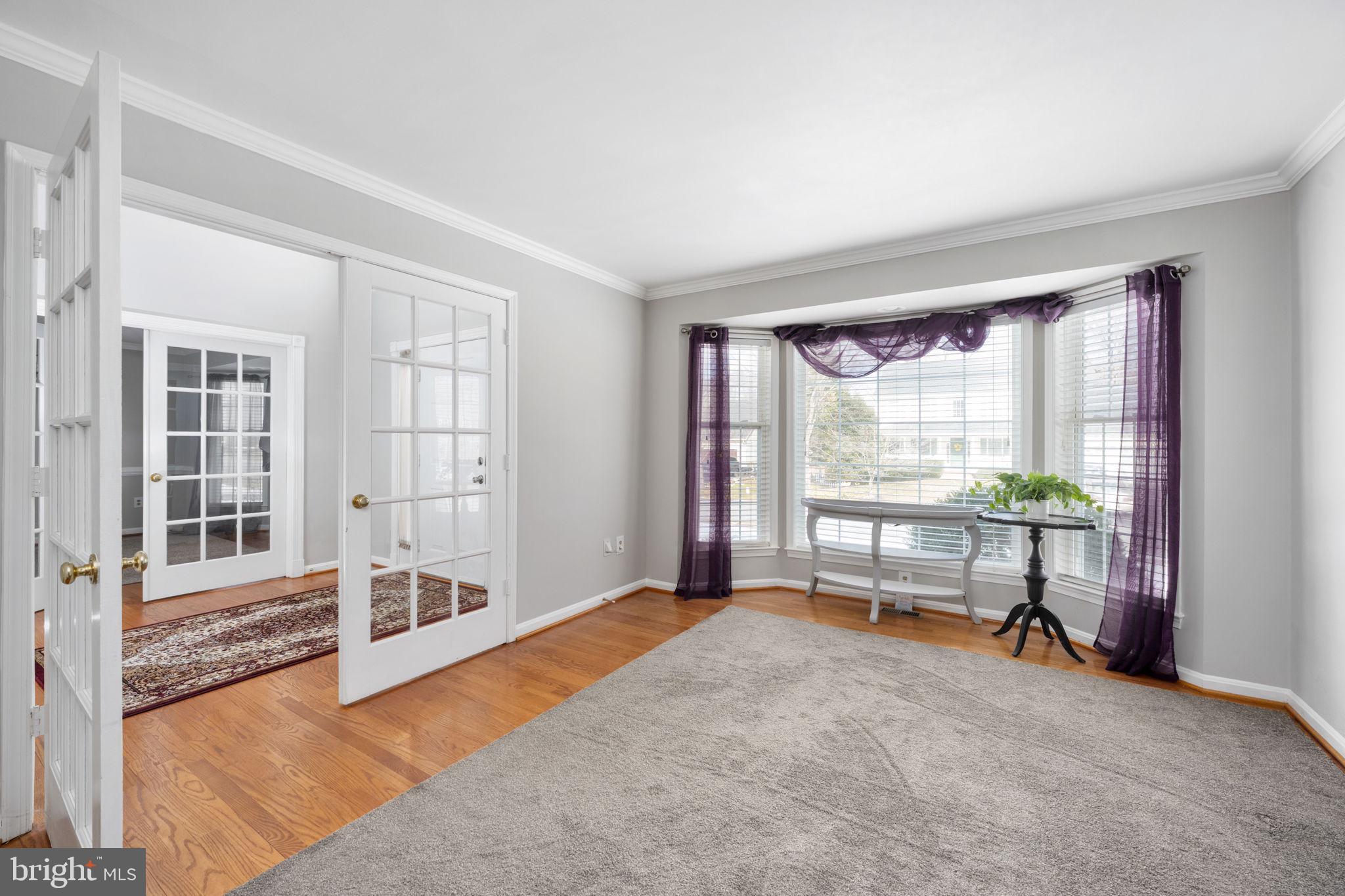 FOX POINT - Residential