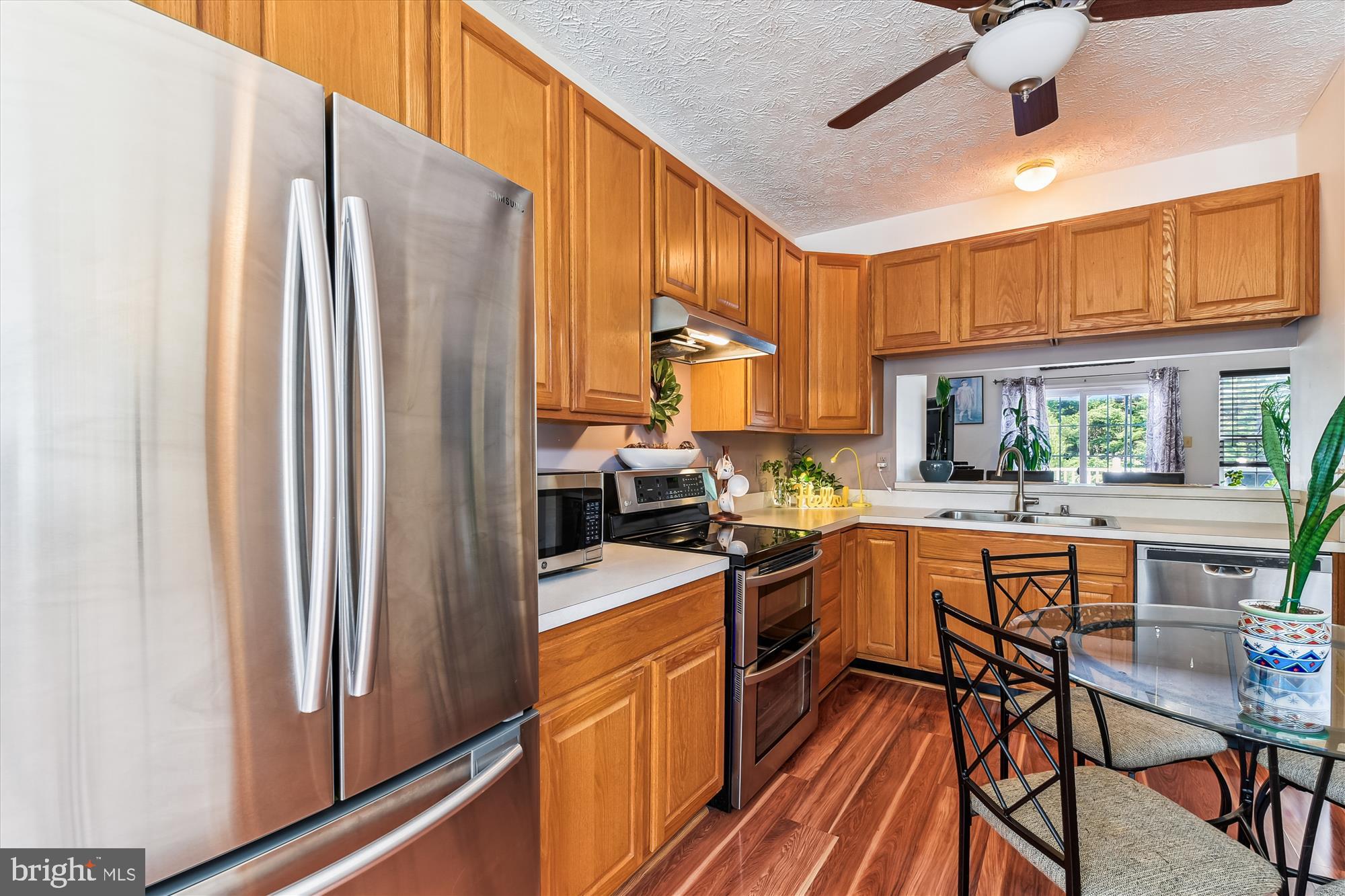 1123 SPLASHING BROOK DRIVE